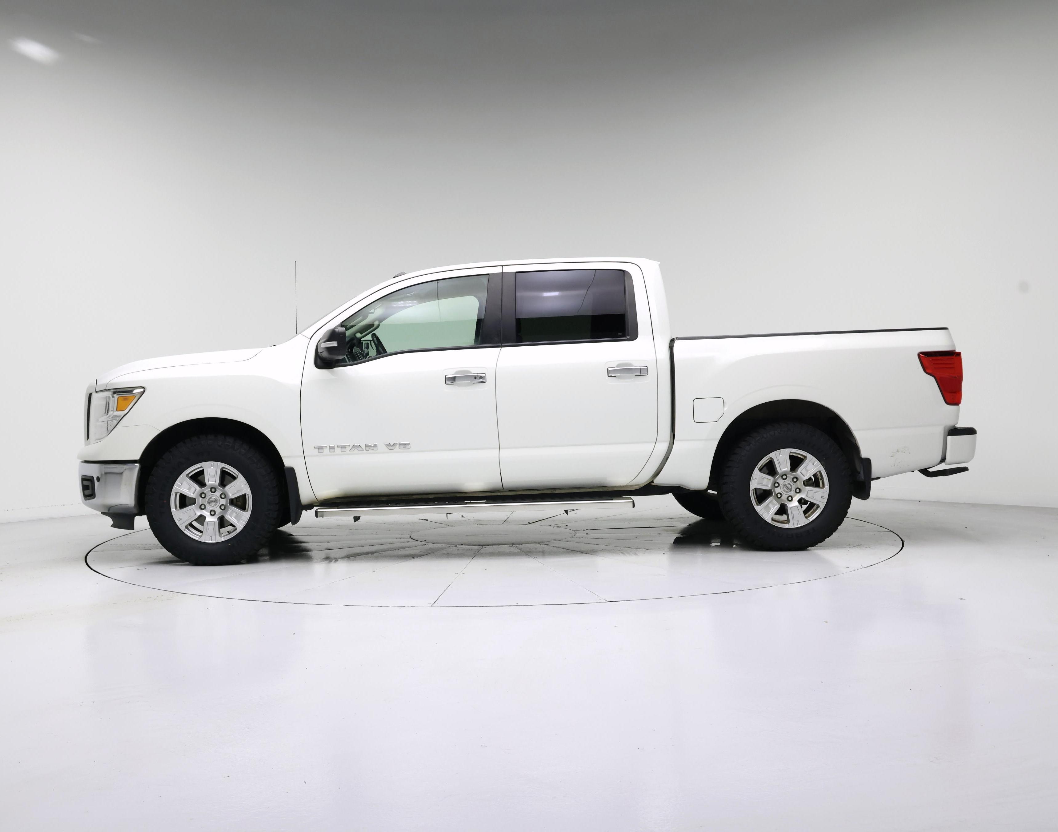Thumbnail: 2019 Nissan Titan - 3
