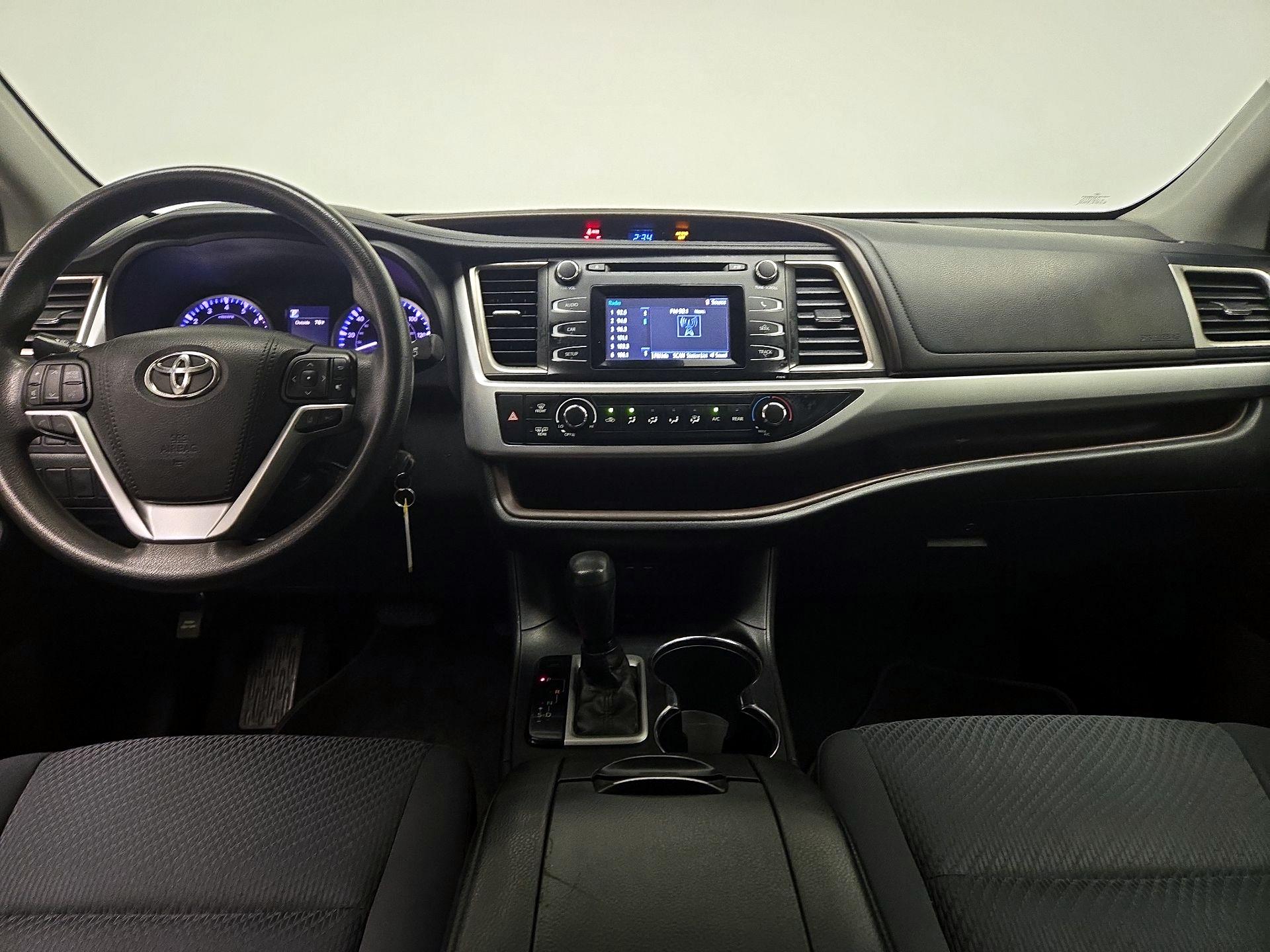 Thumbnail: 2019 Toyota Highlander - 9