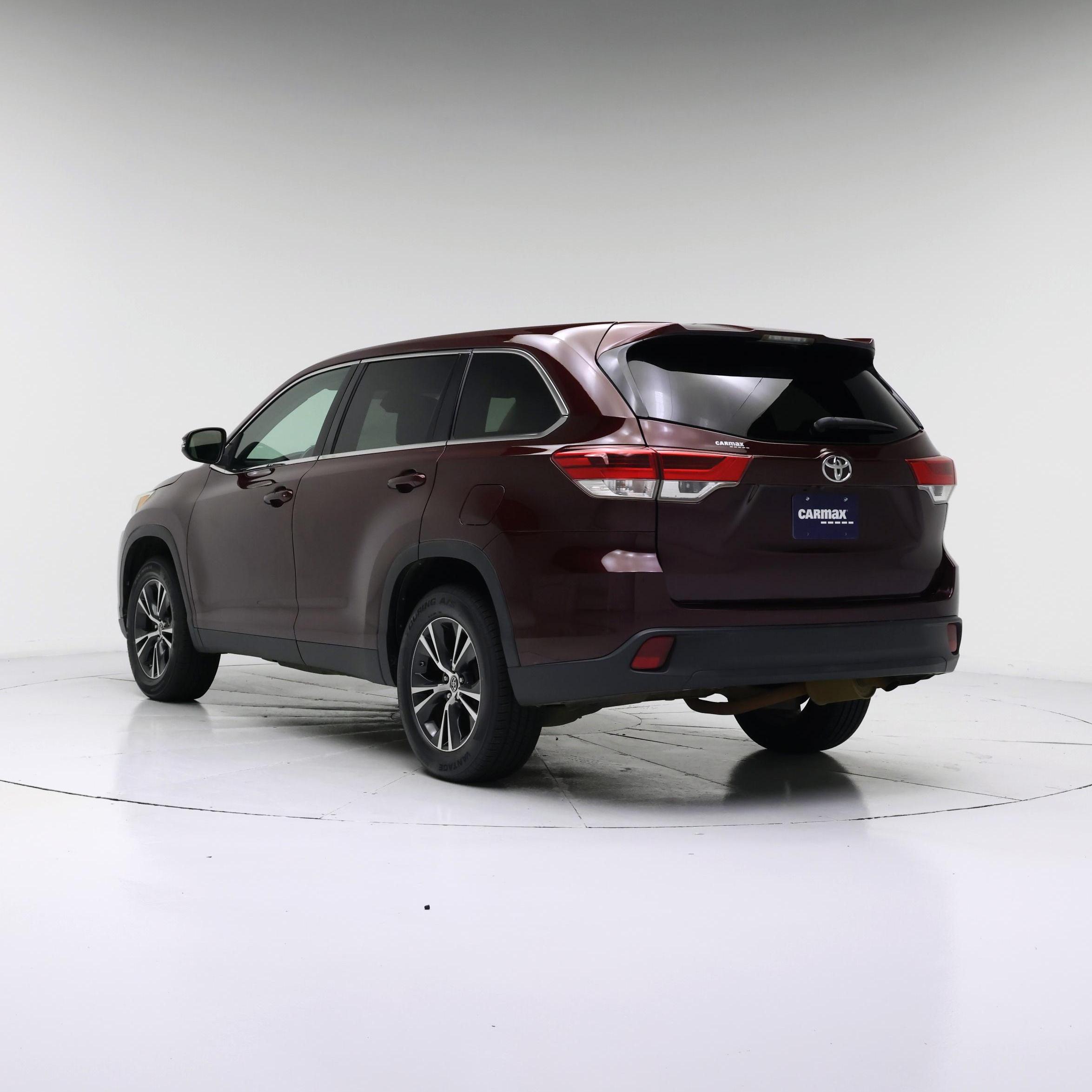Thumbnail: 2019 Toyota Highlander - 2
