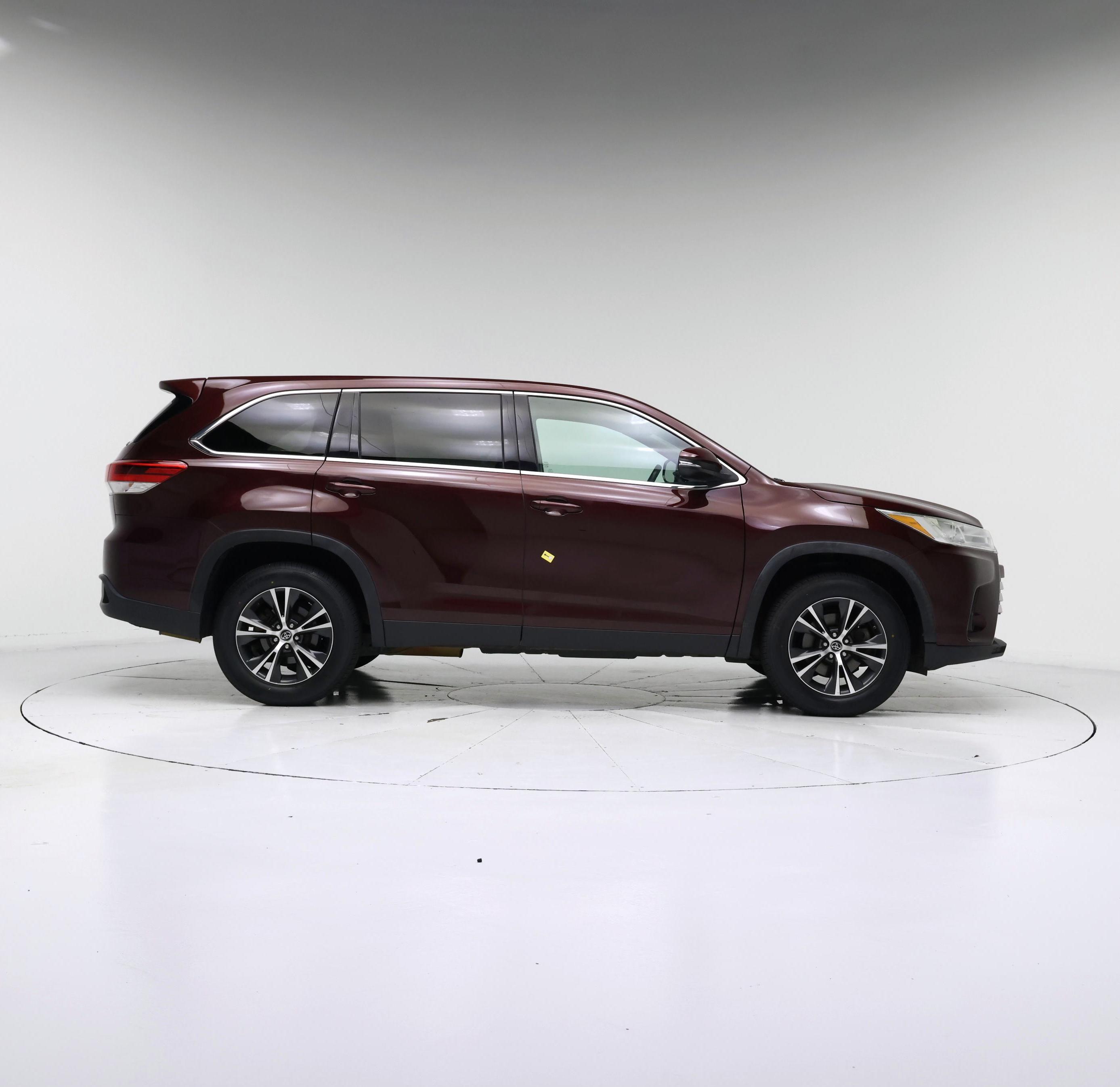 Thumbnail: 2019 Toyota Highlander - 7