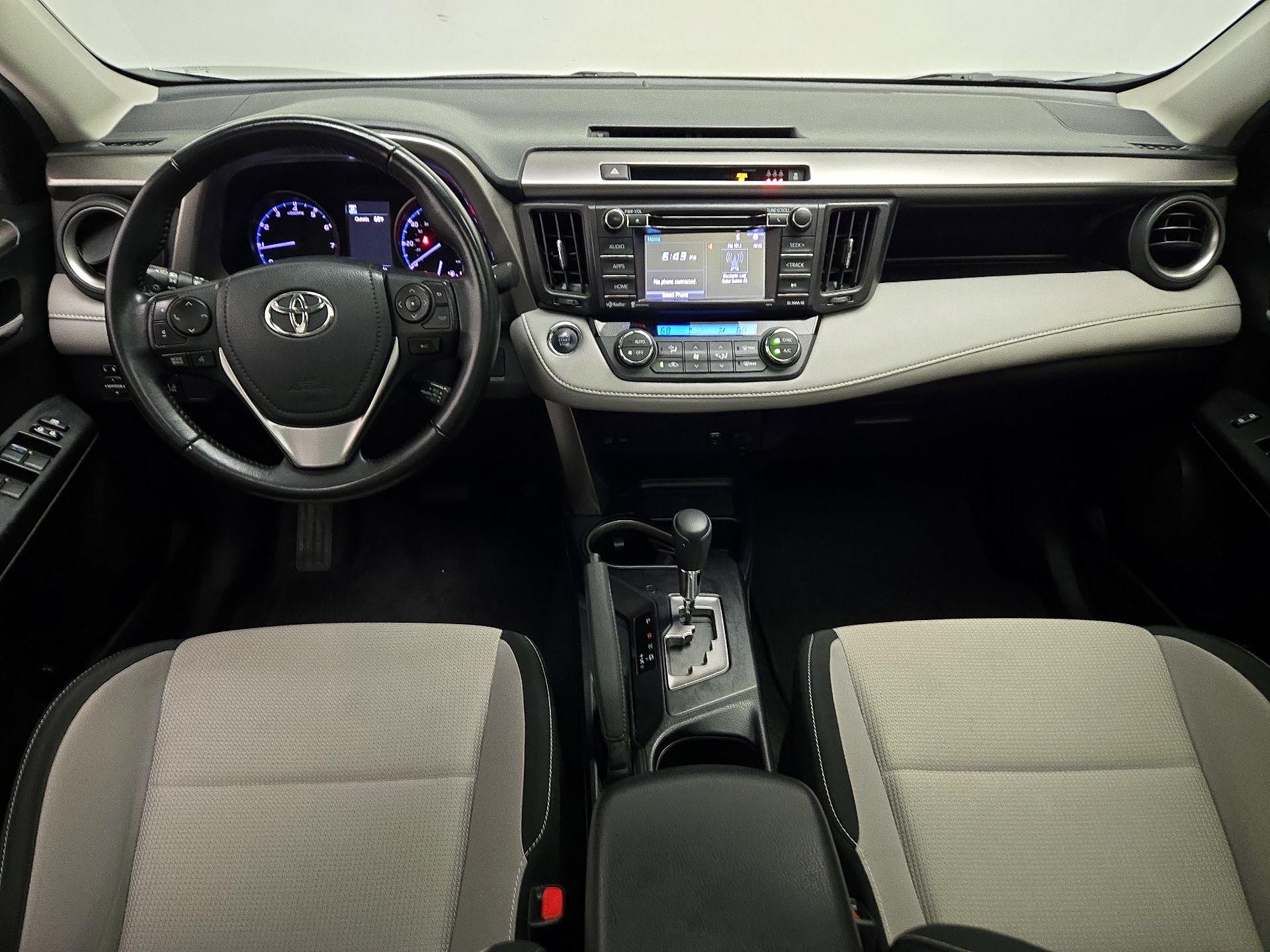 Thumbnail: 2018 Toyota RAV4 - 9