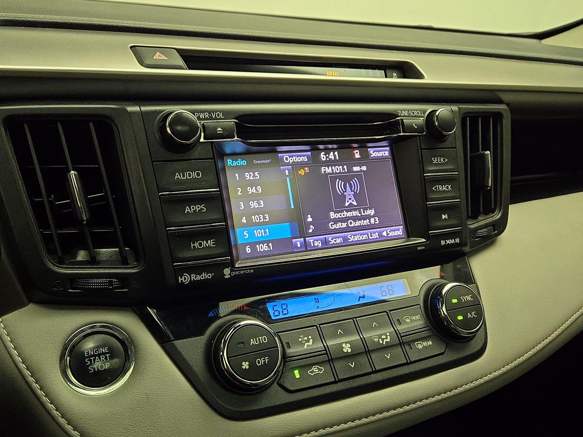 Thumbnail: 2018 Toyota RAV4 - 15