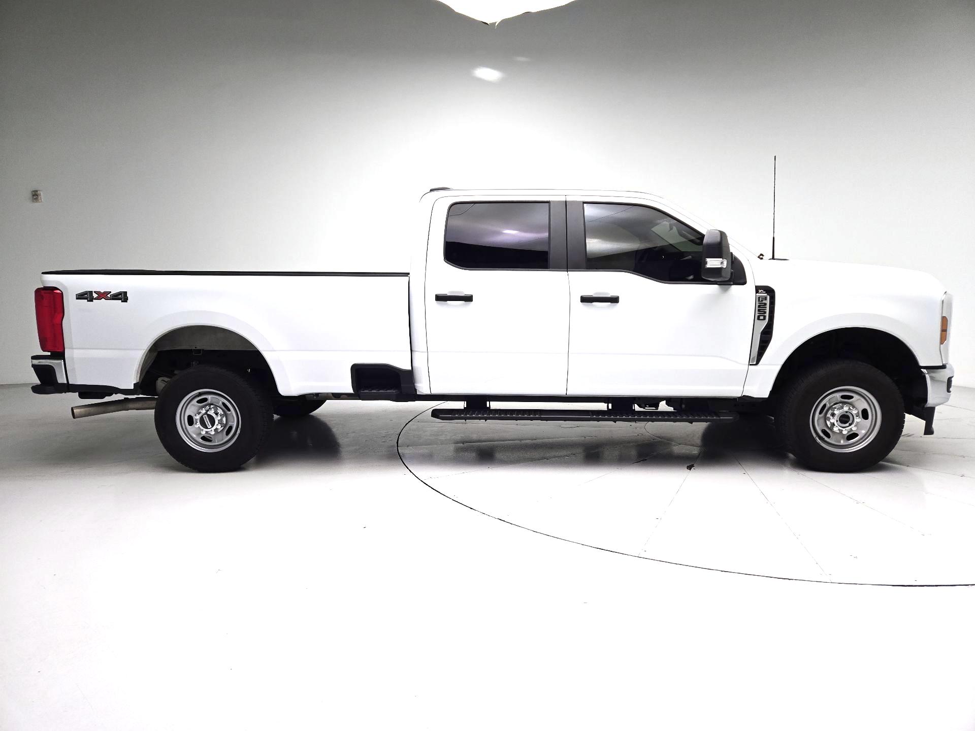 Thumbnail: 2025 Ford F-250 - 4