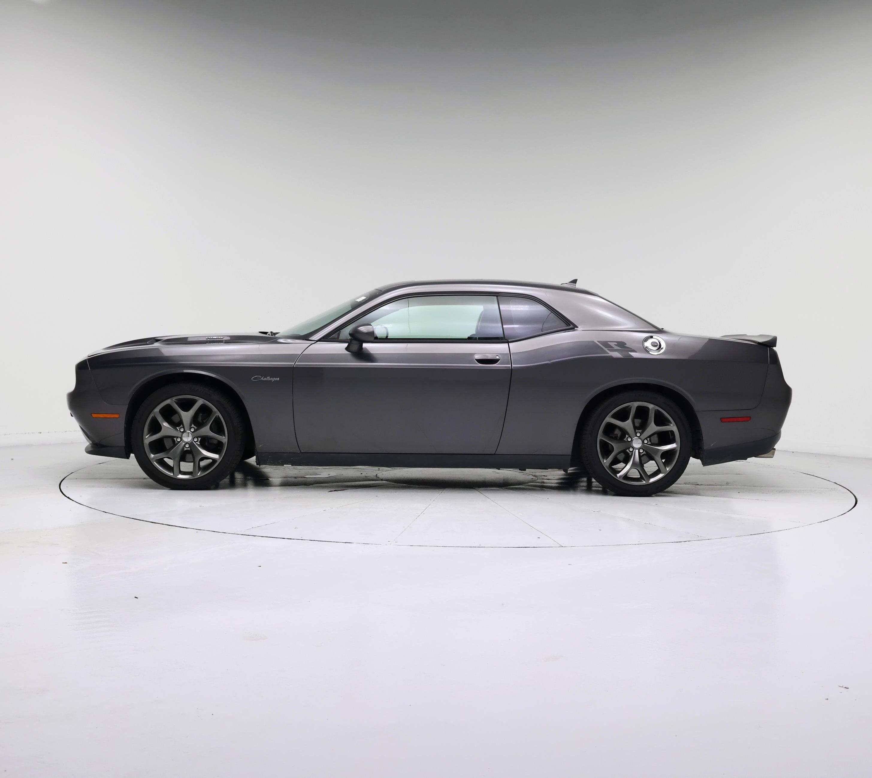 Thumbnail: 2015 Dodge Challenger - 3