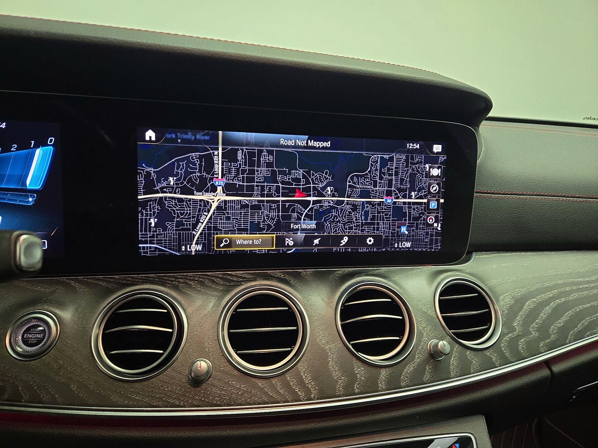 Thumbnail: 2022 Mercedes-Benz E-Class - 16