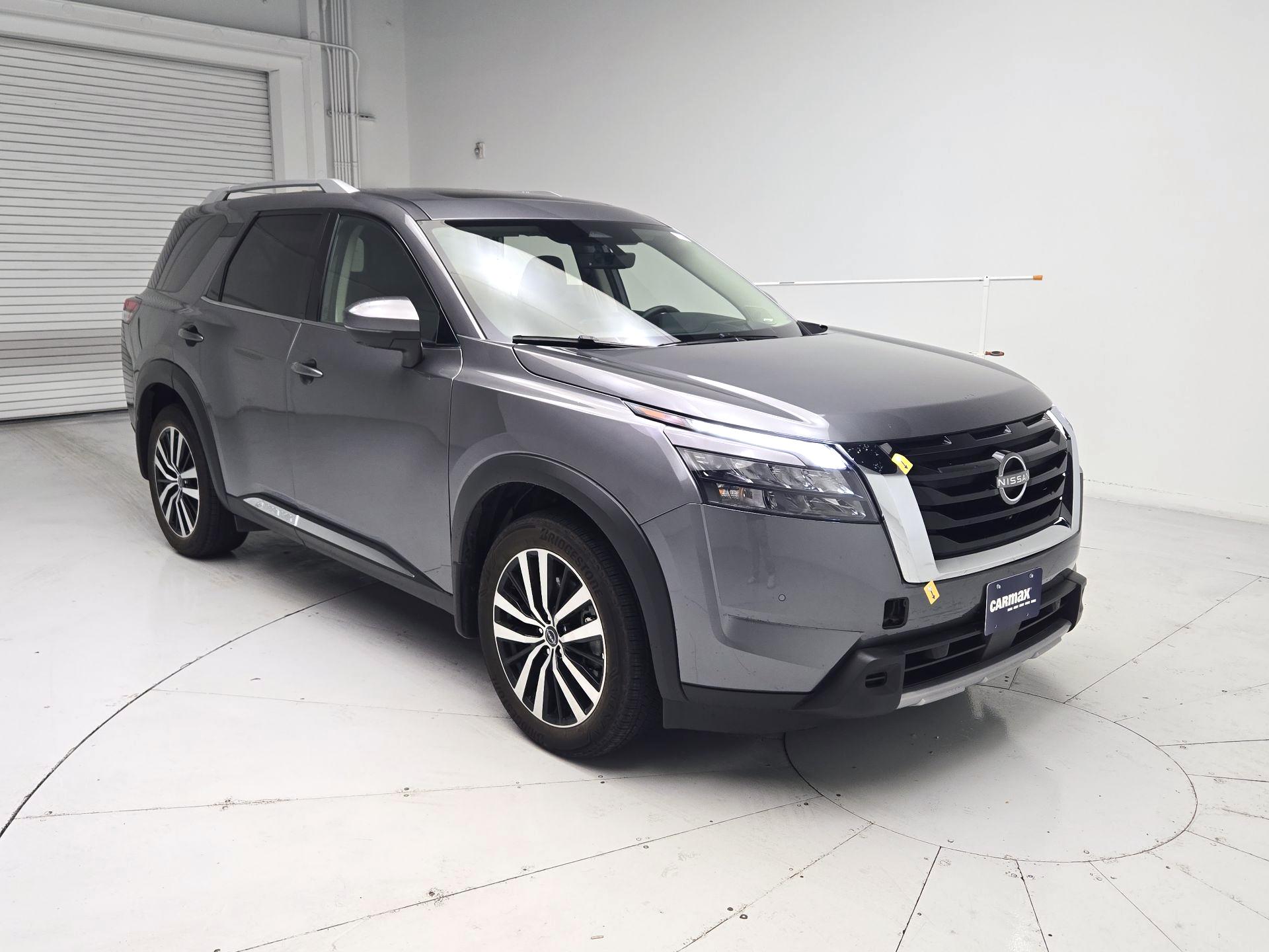 Thumbnail: 2025 Nissan Pathfinder - 1