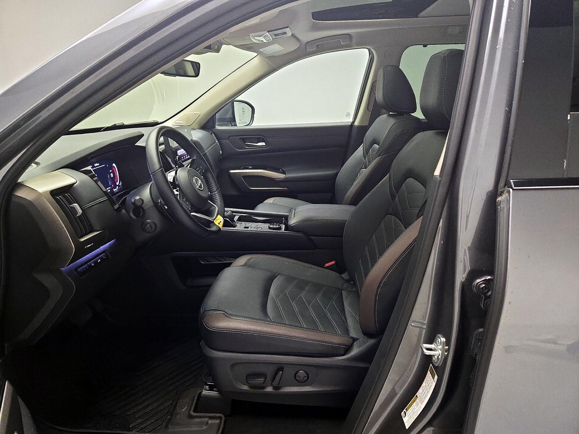 Thumbnail: 2025 Nissan Pathfinder - 9