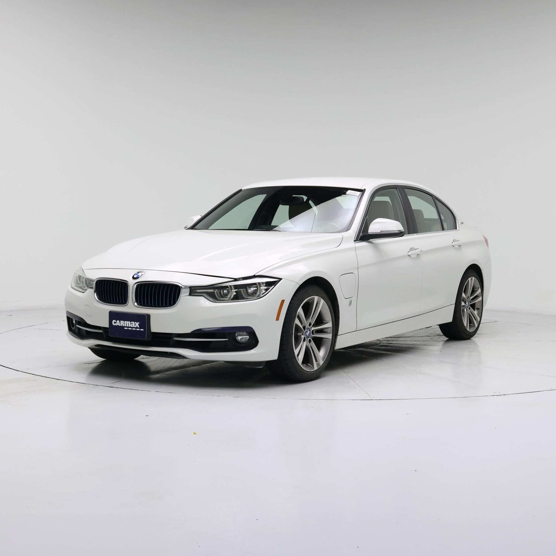 Thumbnail: 2018 BMW 3 Series - 4