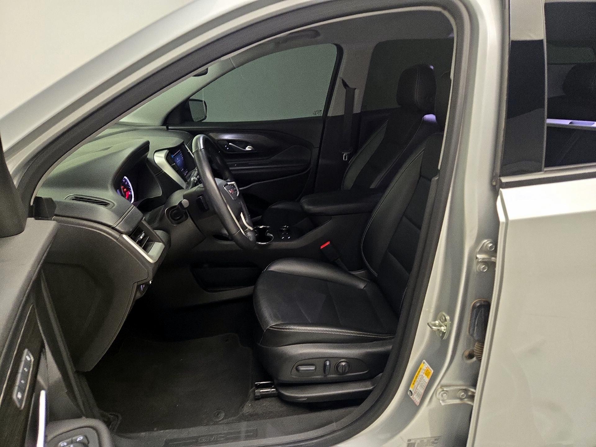 Thumbnail: 2022 GMC Terrain - 11