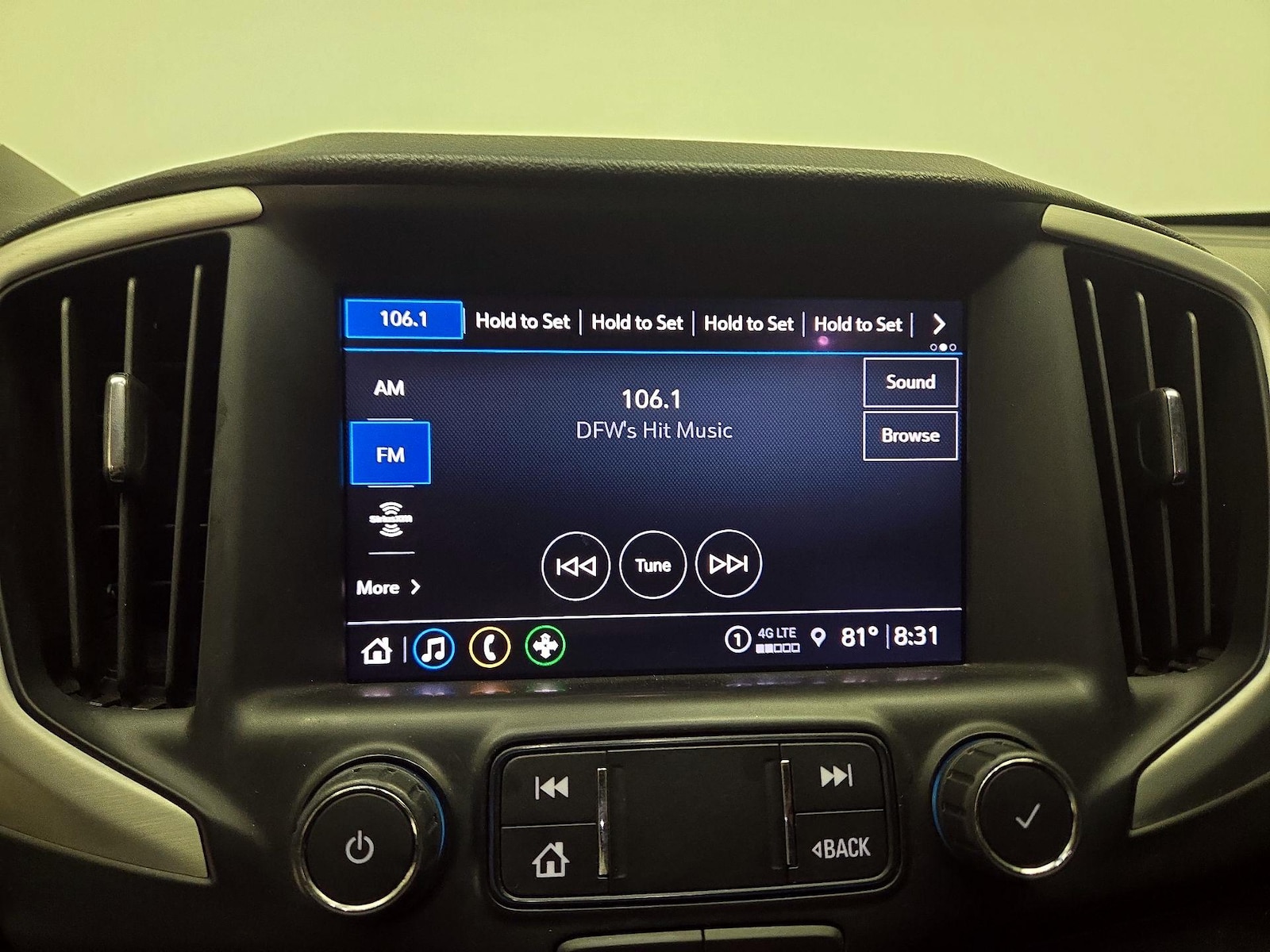 2022 GMC Terrain SLT - Photo 16