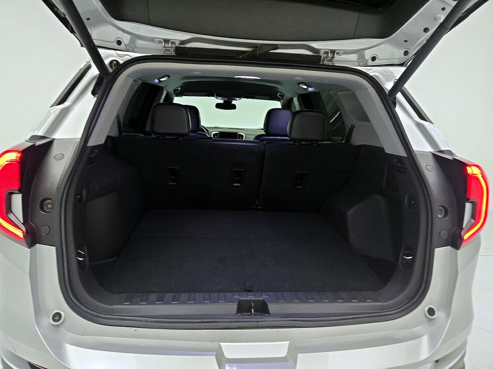 2022 GMC Terrain SLT - Photo 21