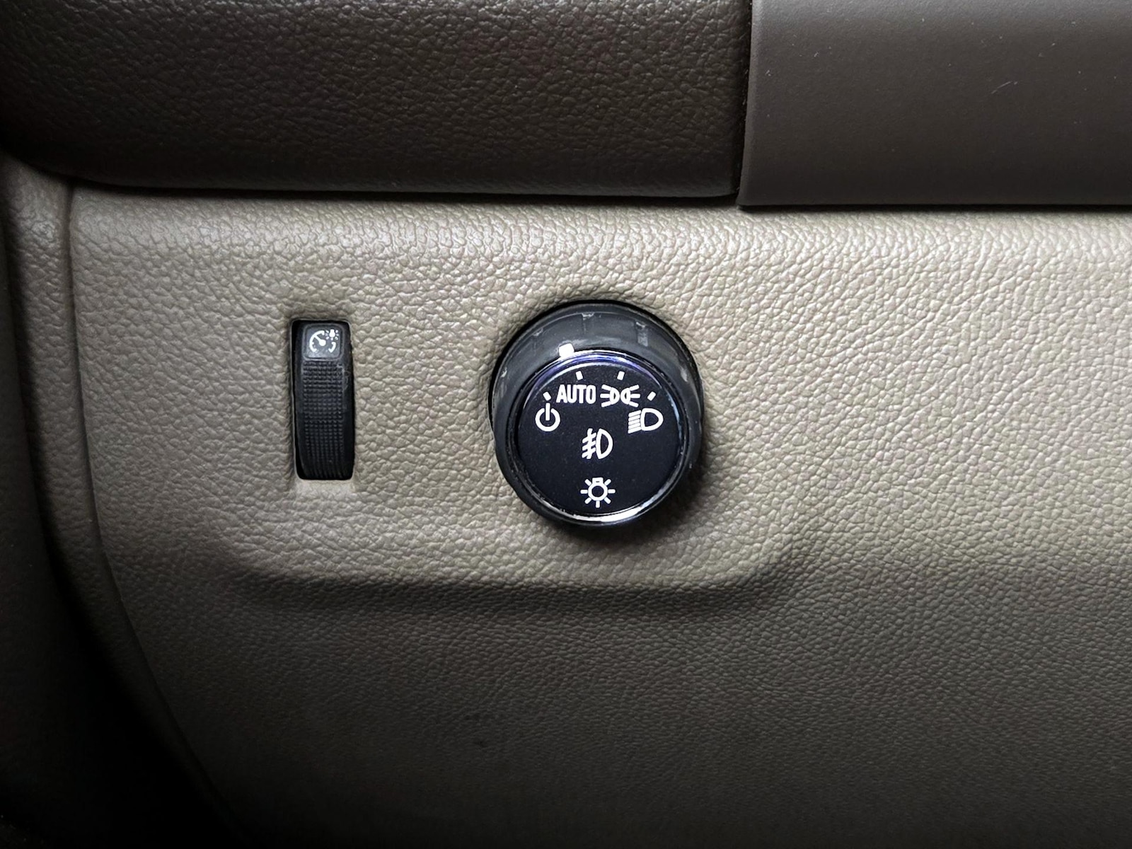 2016 GMC Canyon SLT - Photo 14