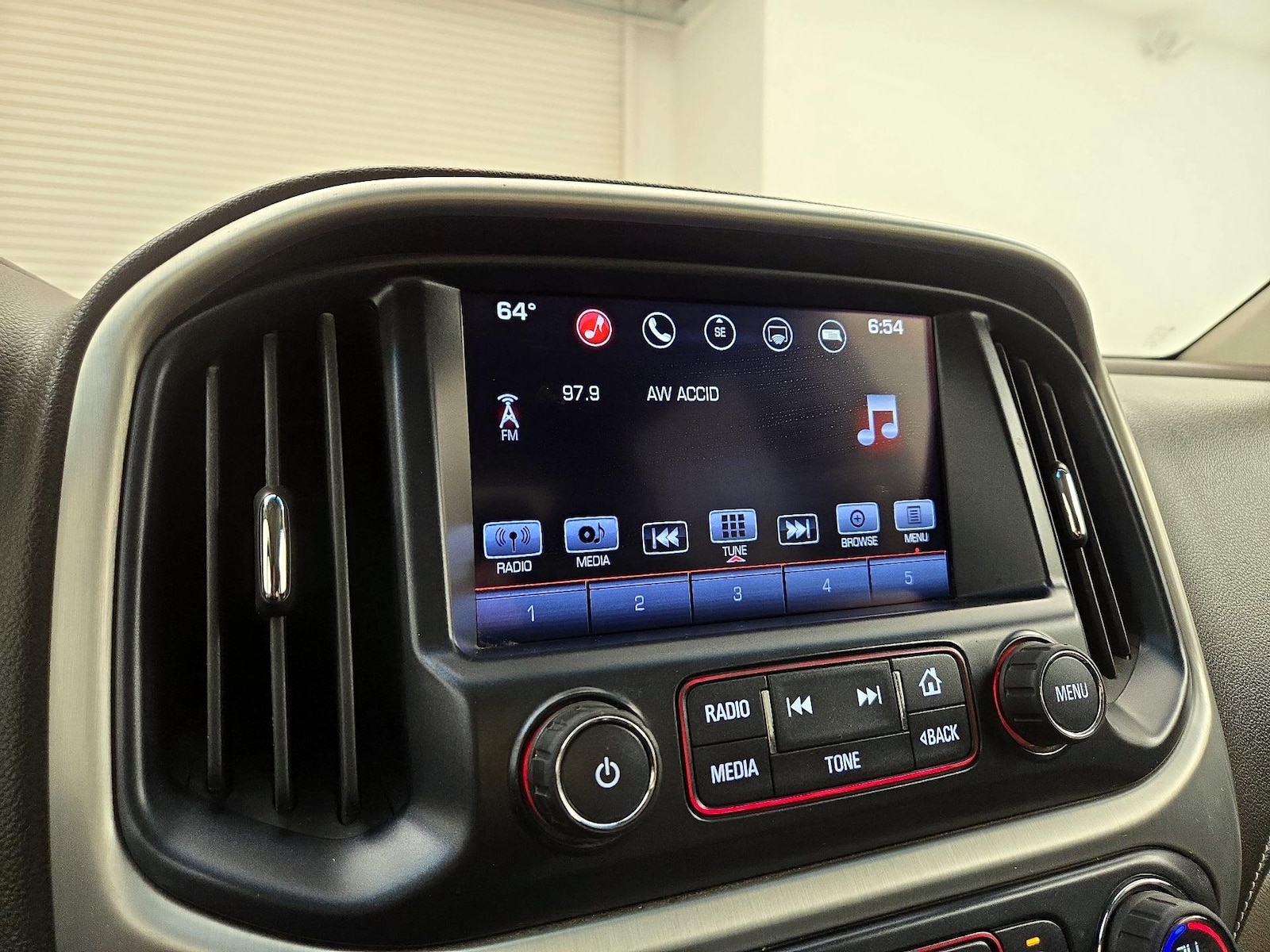 2016 GMC Canyon SLT - Photo 17