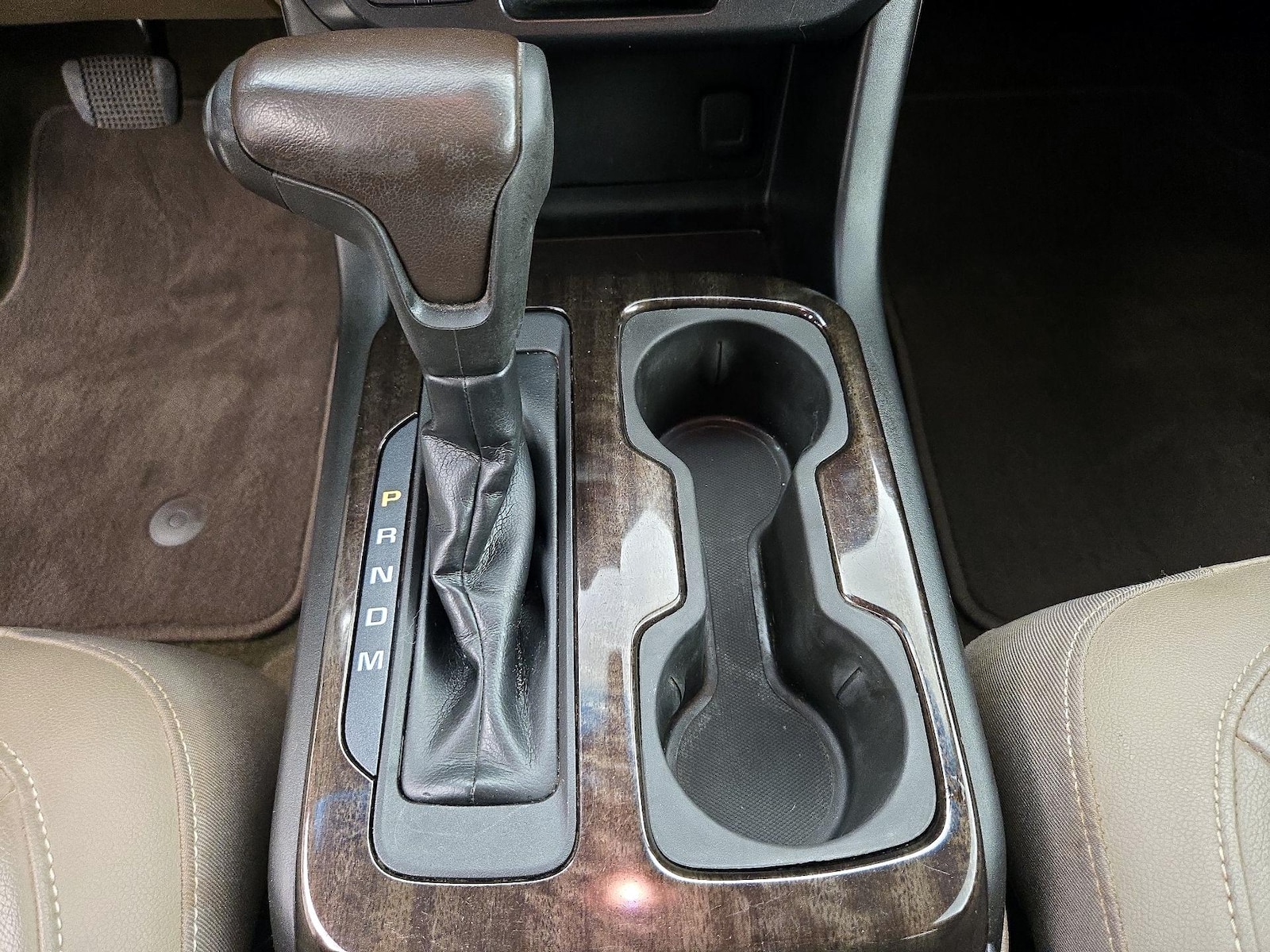 2016 GMC Canyon SLT - Photo 19