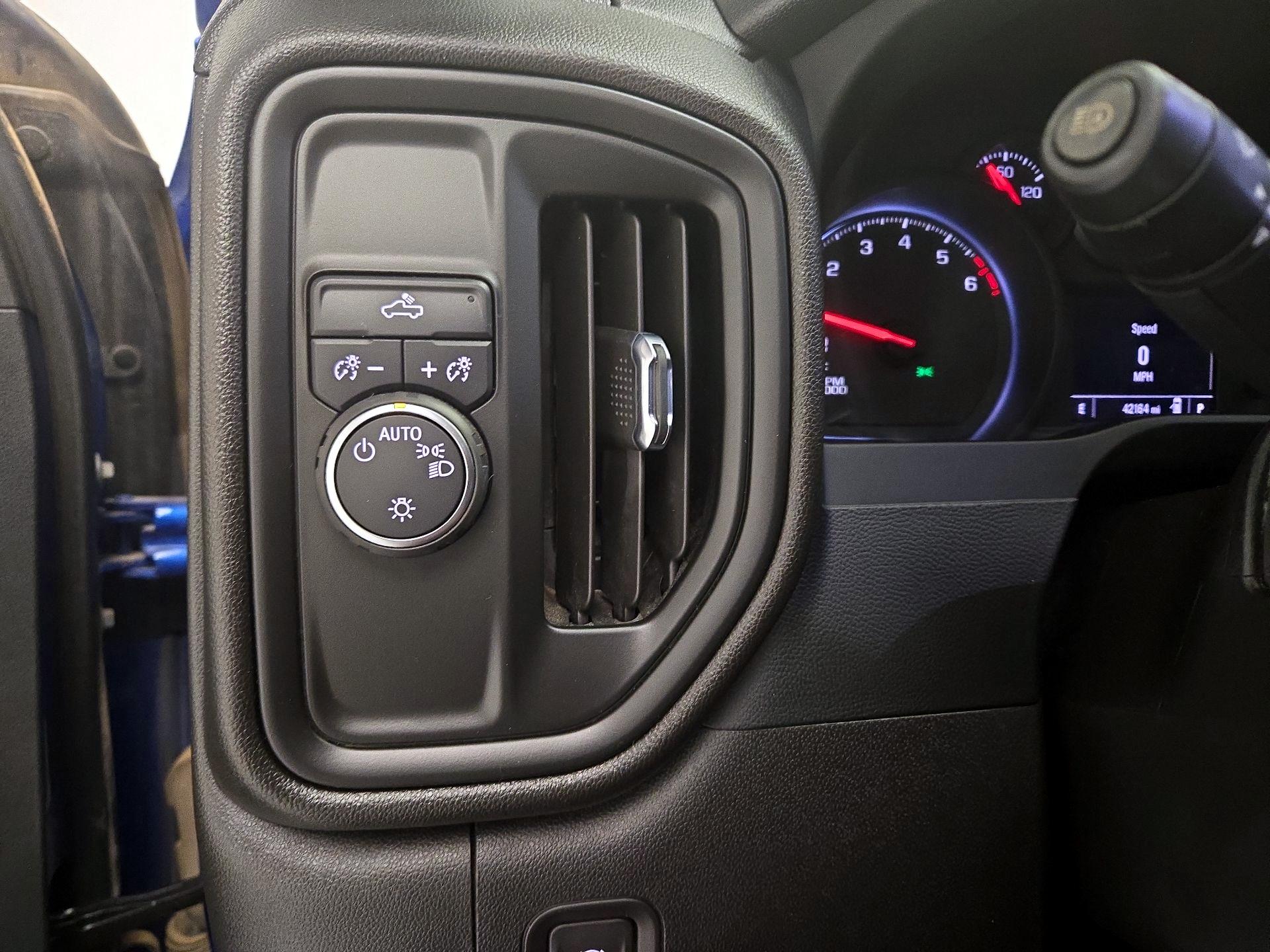 Thumbnail: 2022 Chevrolet Silverado 1500 - 13