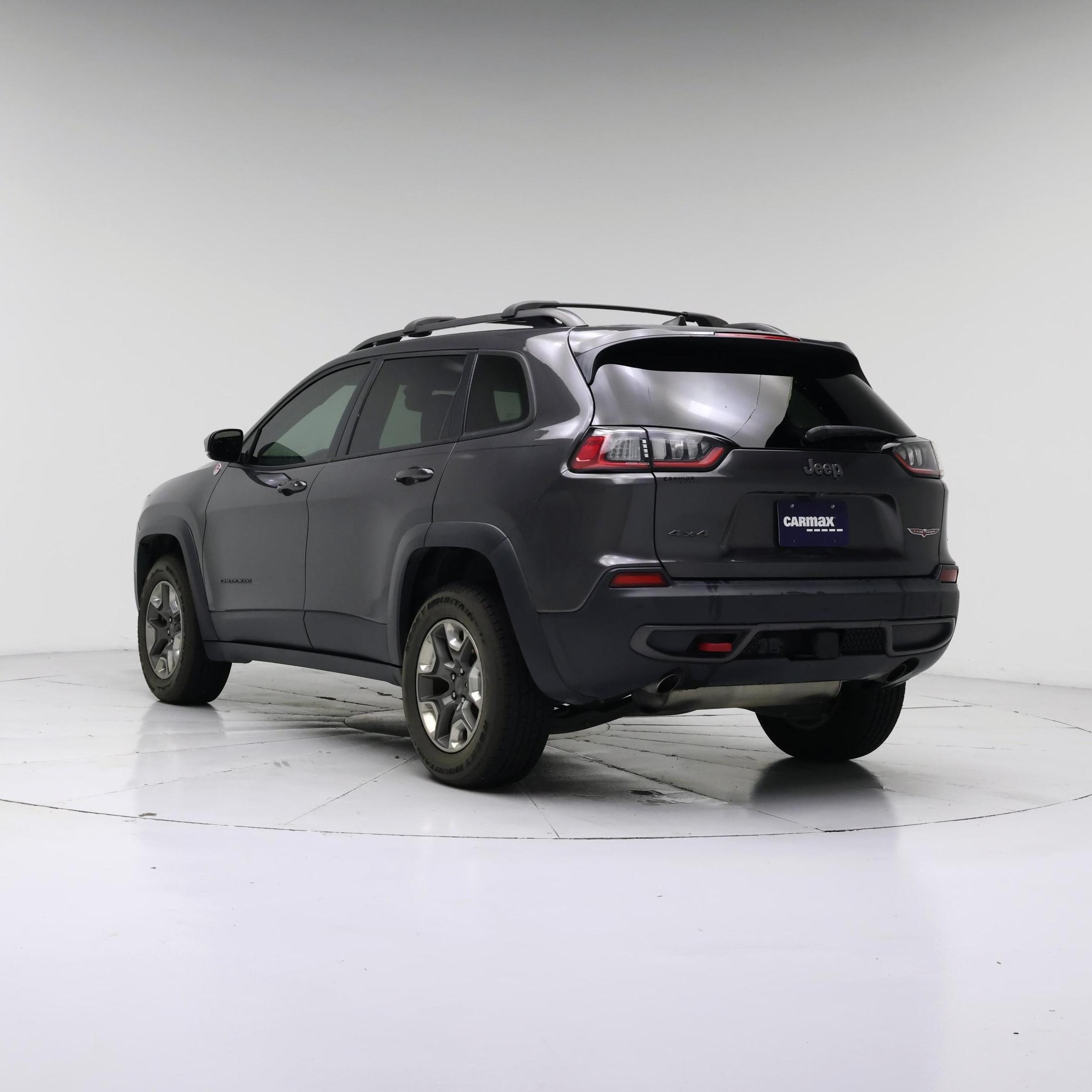 Thumbnail: 2019 Jeep Cherokee - 2