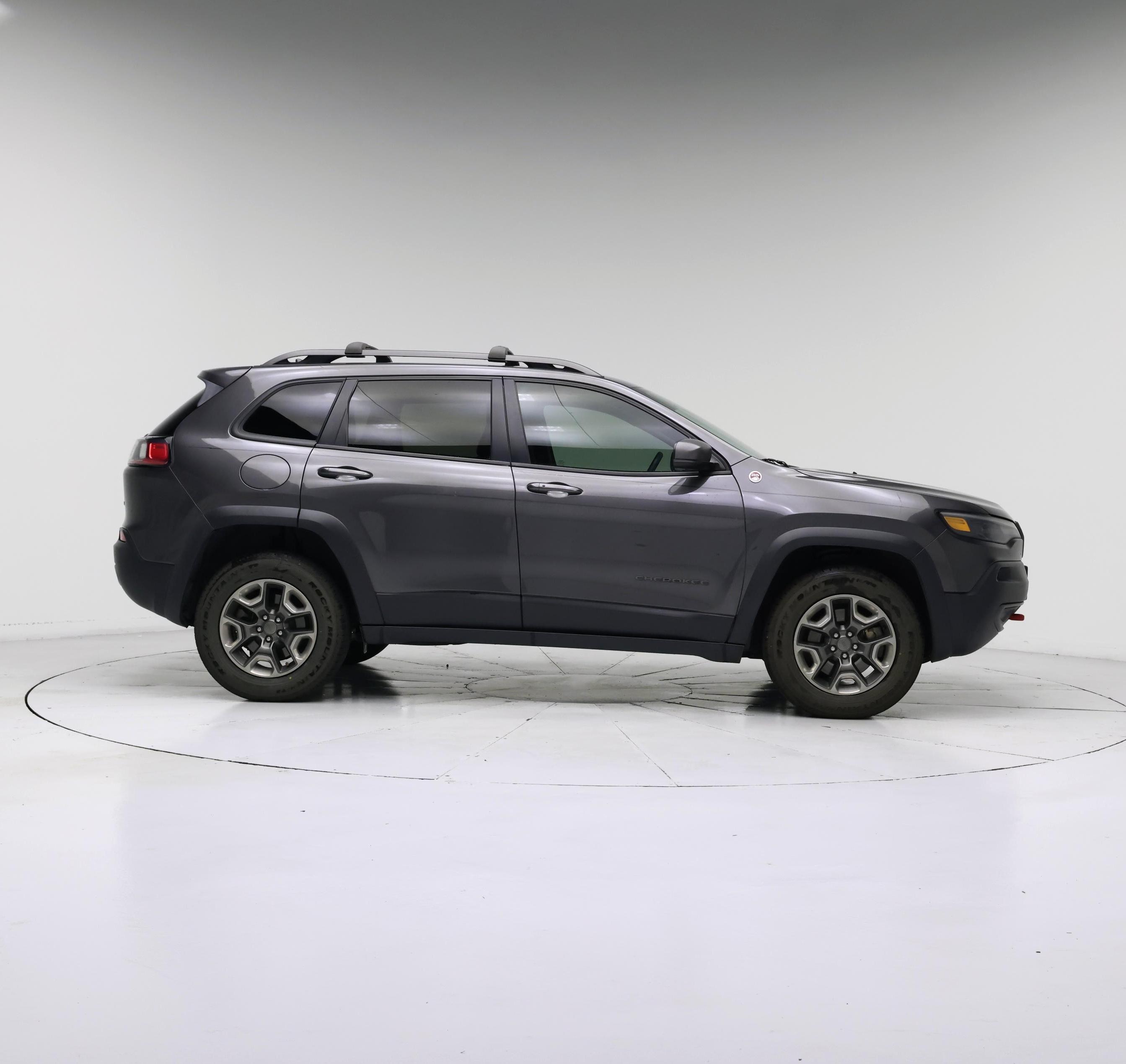 Thumbnail: 2019 Jeep Cherokee - 7