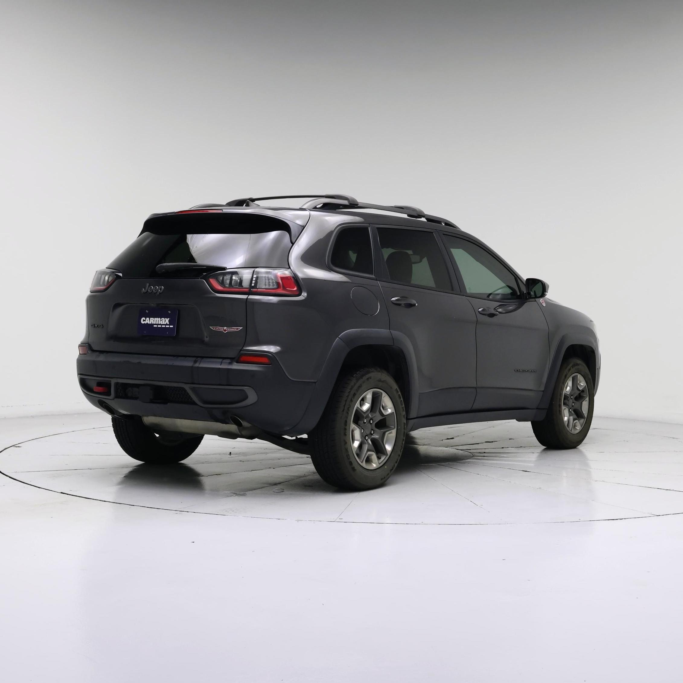 Thumbnail: 2019 Jeep Cherokee - 8