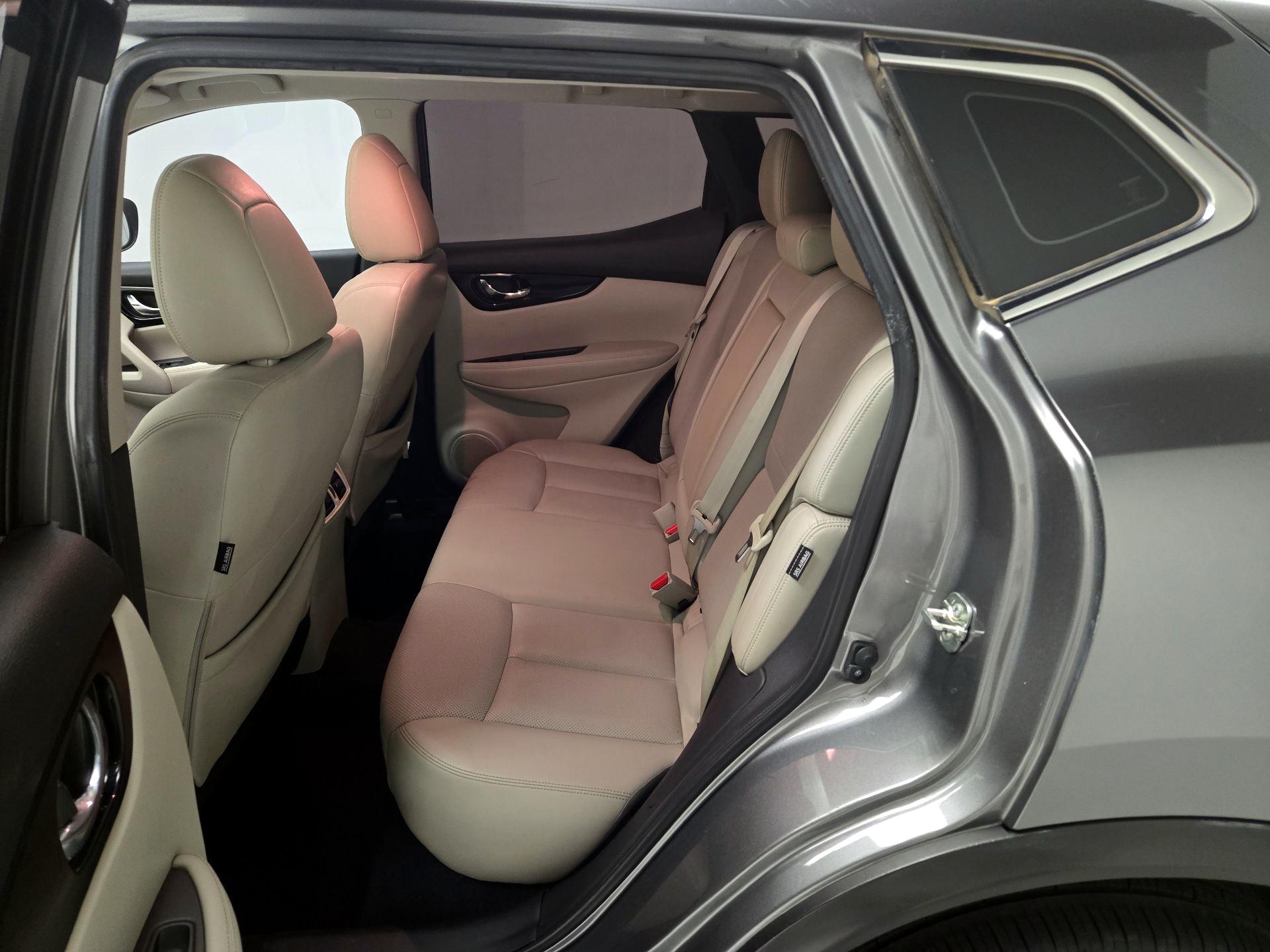 Thumbnail: 2021 Nissan Rogue Sport - 19