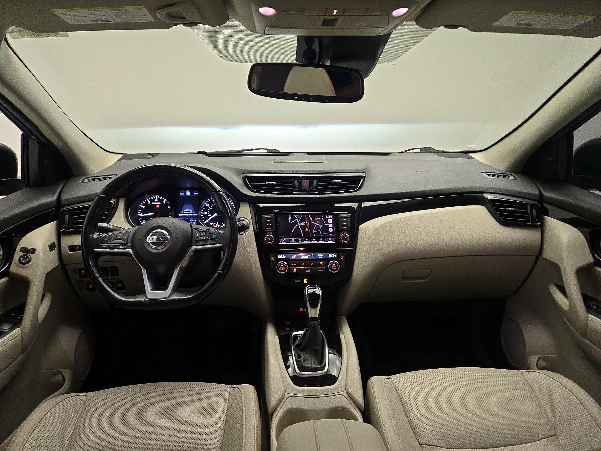 Thumbnail: 2021 Nissan Rogue Sport - 8