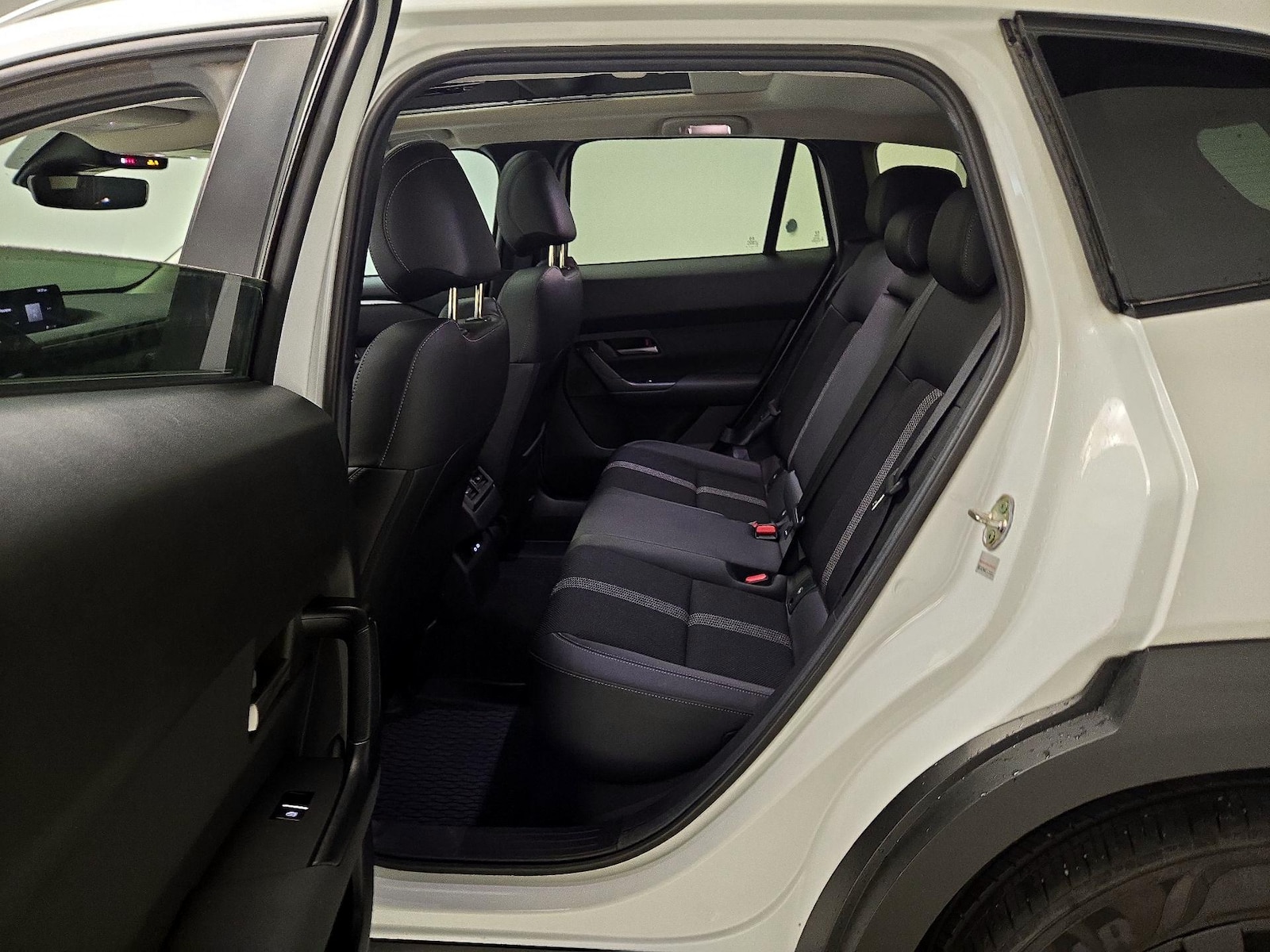 2025 Mazda CX-50 Premium - Photo 19
