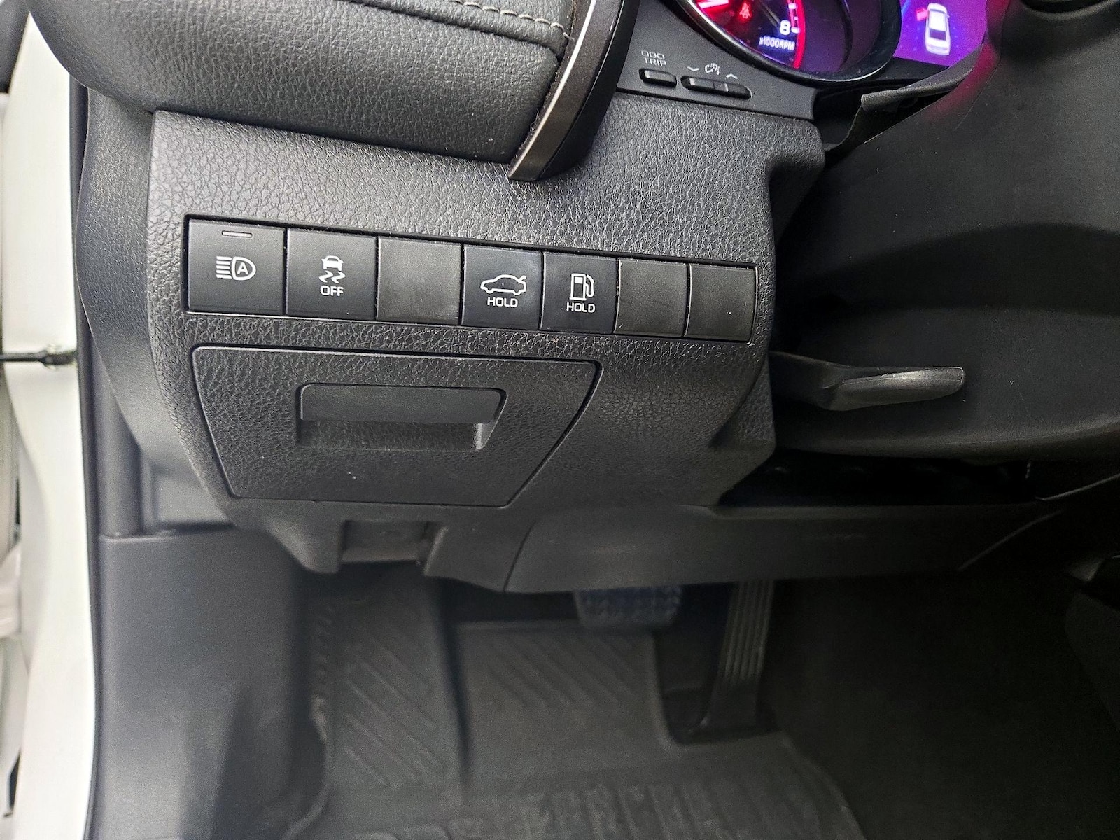 2020 Toyota Camry XSE - Photo 12