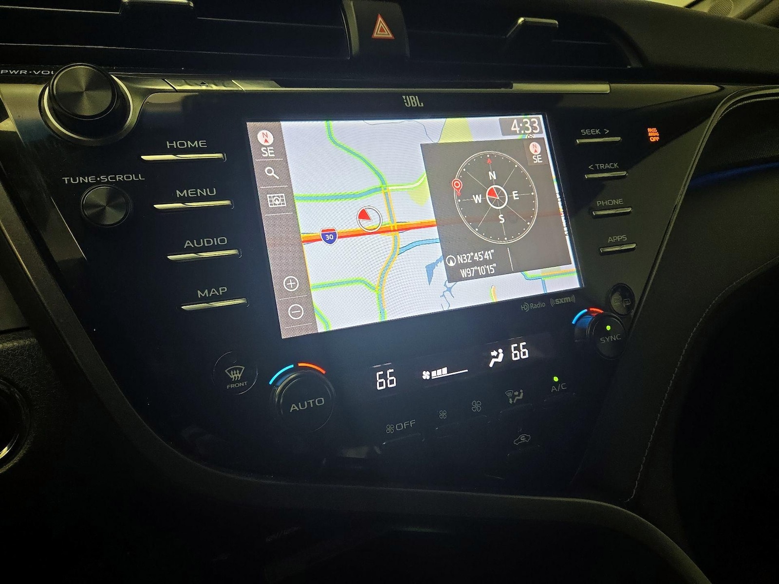 2020 Toyota Camry XSE - Photo 13