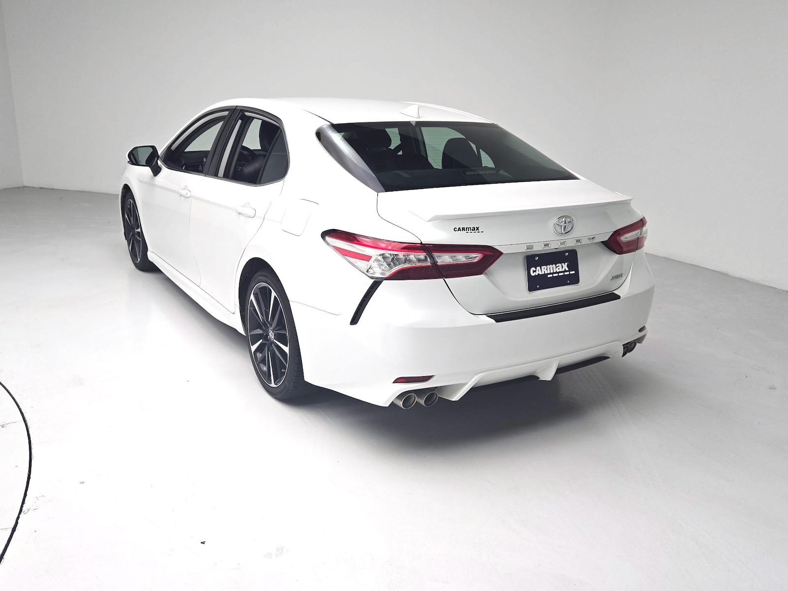 2020 Toyota Camry XSE - Photo 7