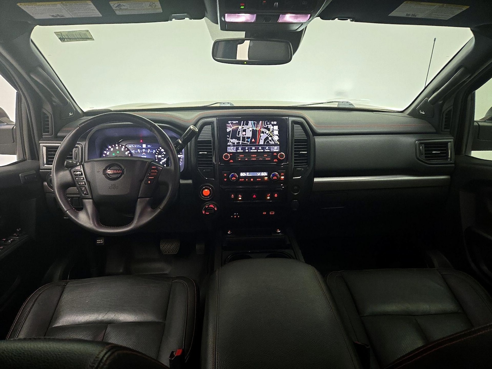 2021 Nissan Titan PRO-4X - Photo 10