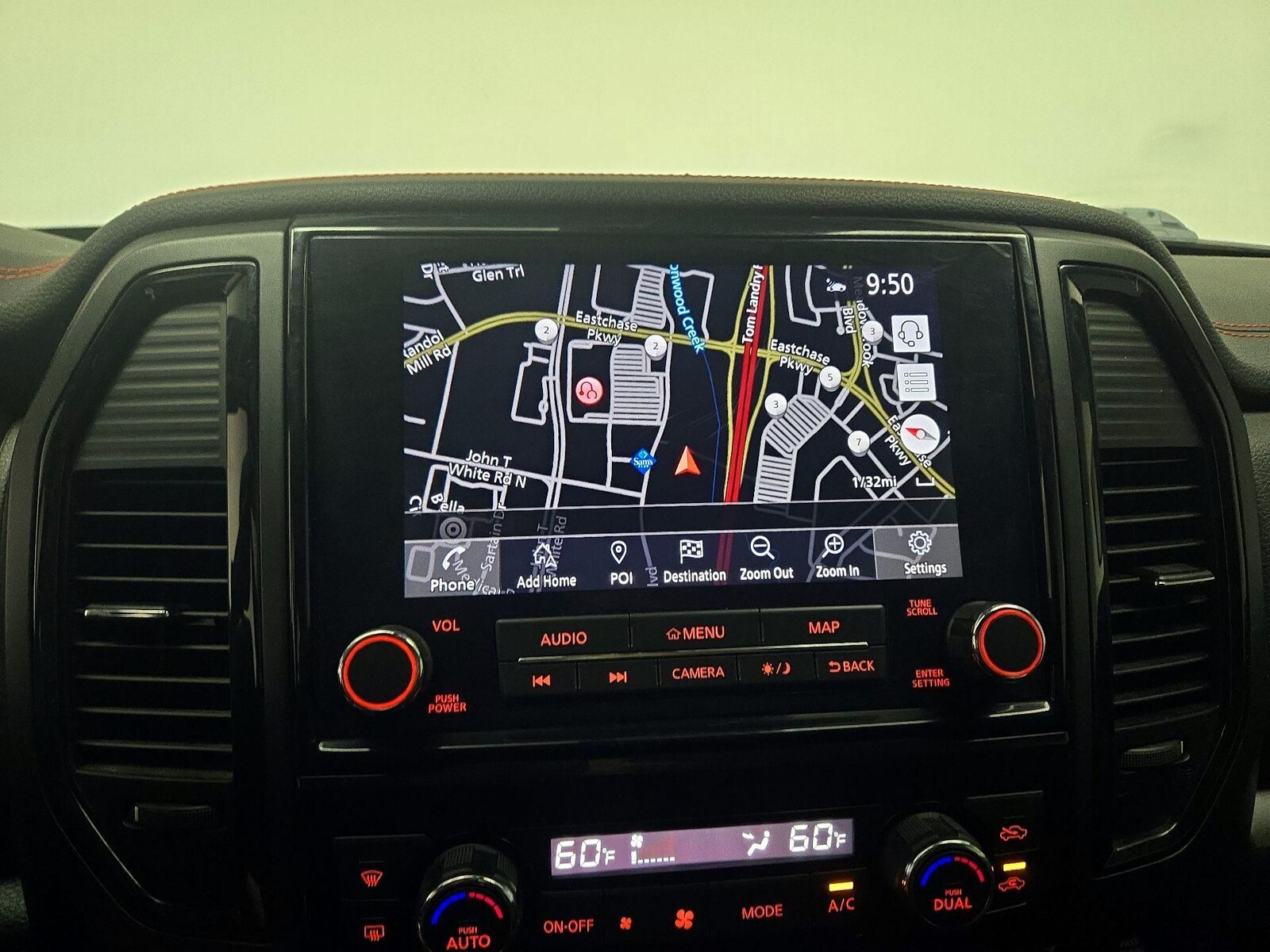 2021 Nissan Titan PRO-4X - Photo 15
