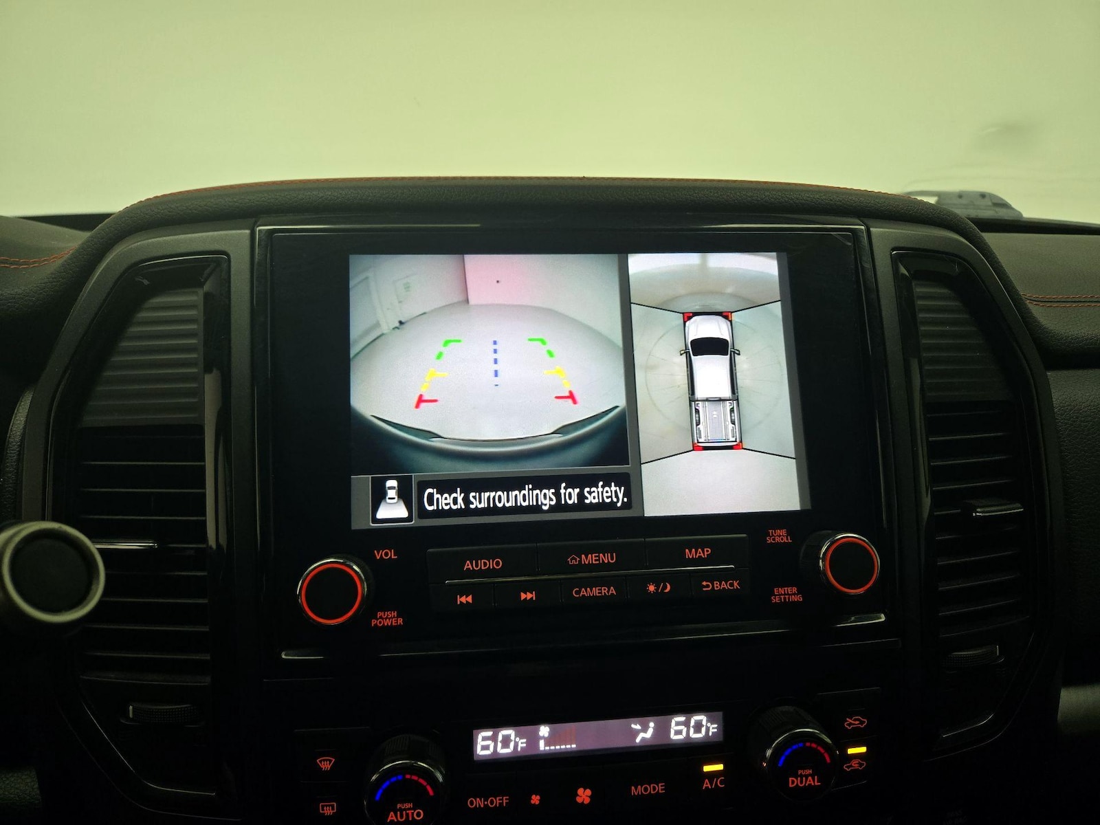 2021 Nissan Titan PRO-4X - Photo 16