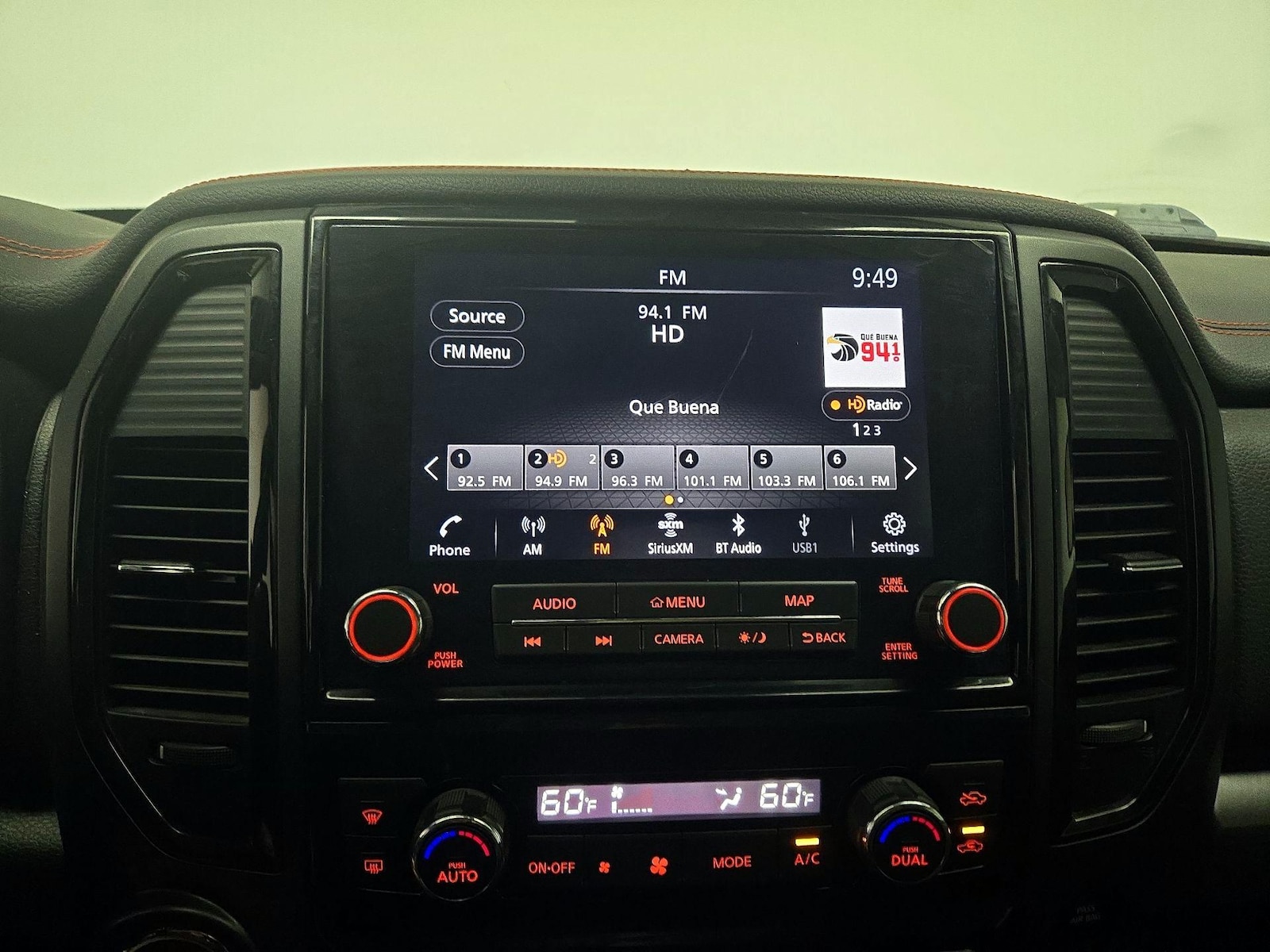 2021 Nissan Titan PRO-4X - Photo 17