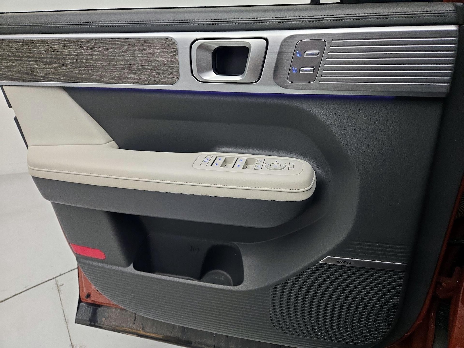 2025 Hyundai Santa Fe Limited - Photo 13