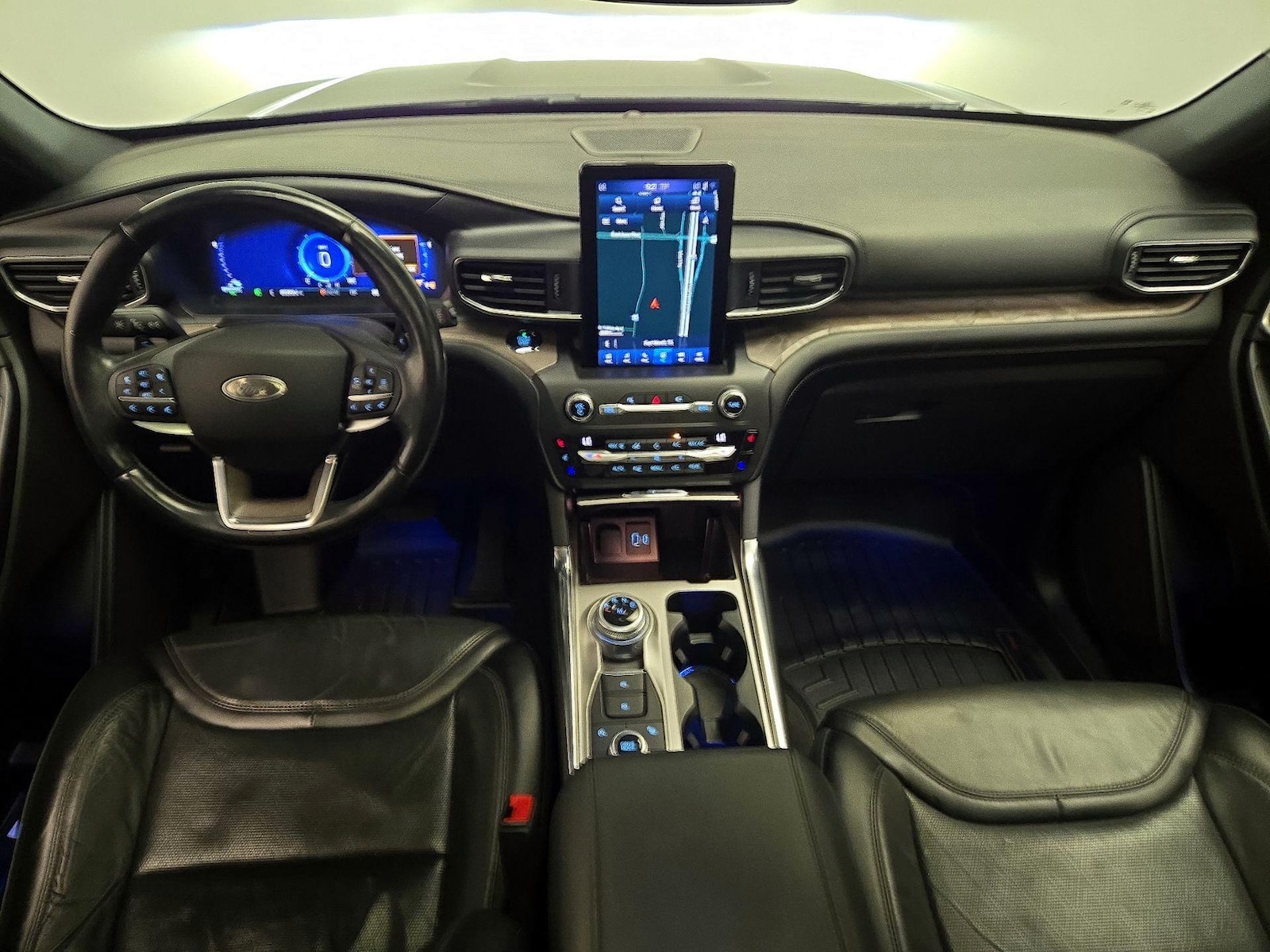 Apple CarPlay® & Android Auto™