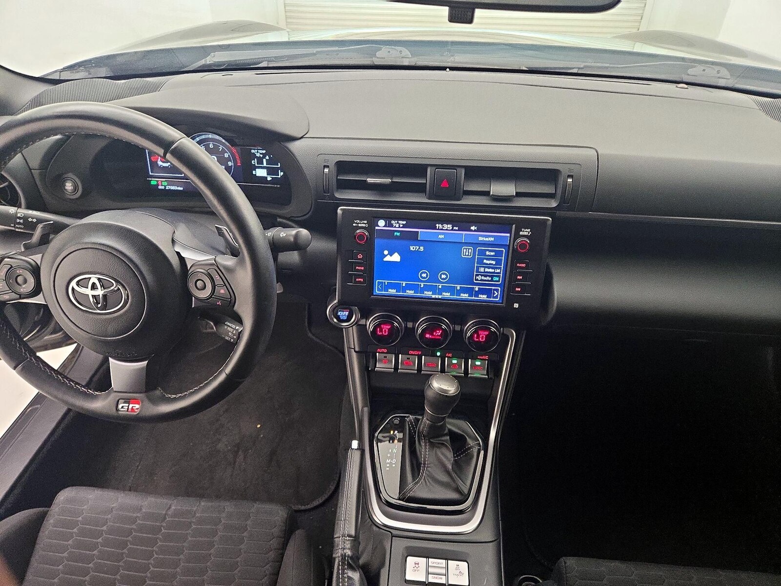 Apple CarPlay® & Android Auto™
