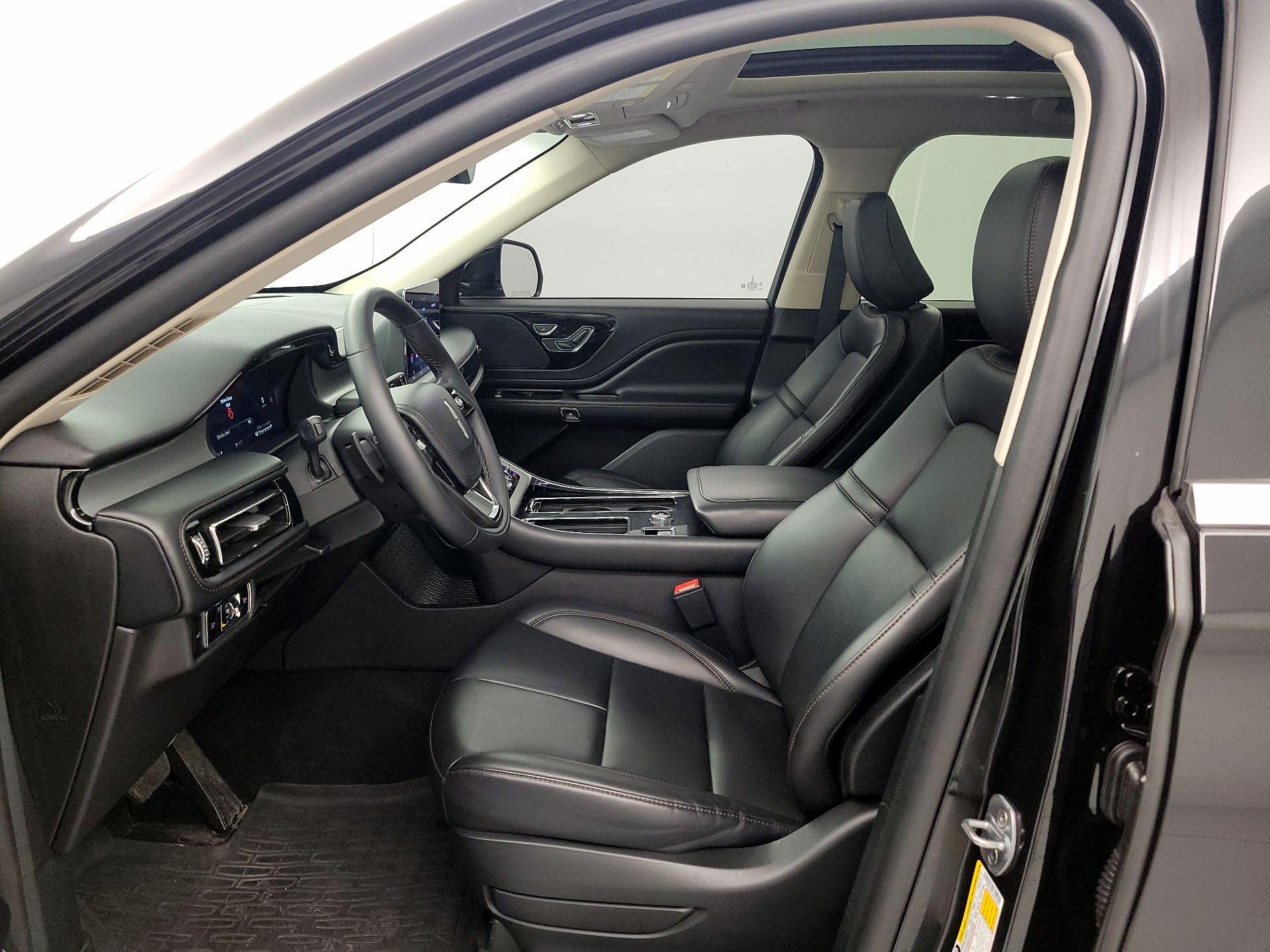 Thumbnail: 2024 Lincoln Aviator - 11