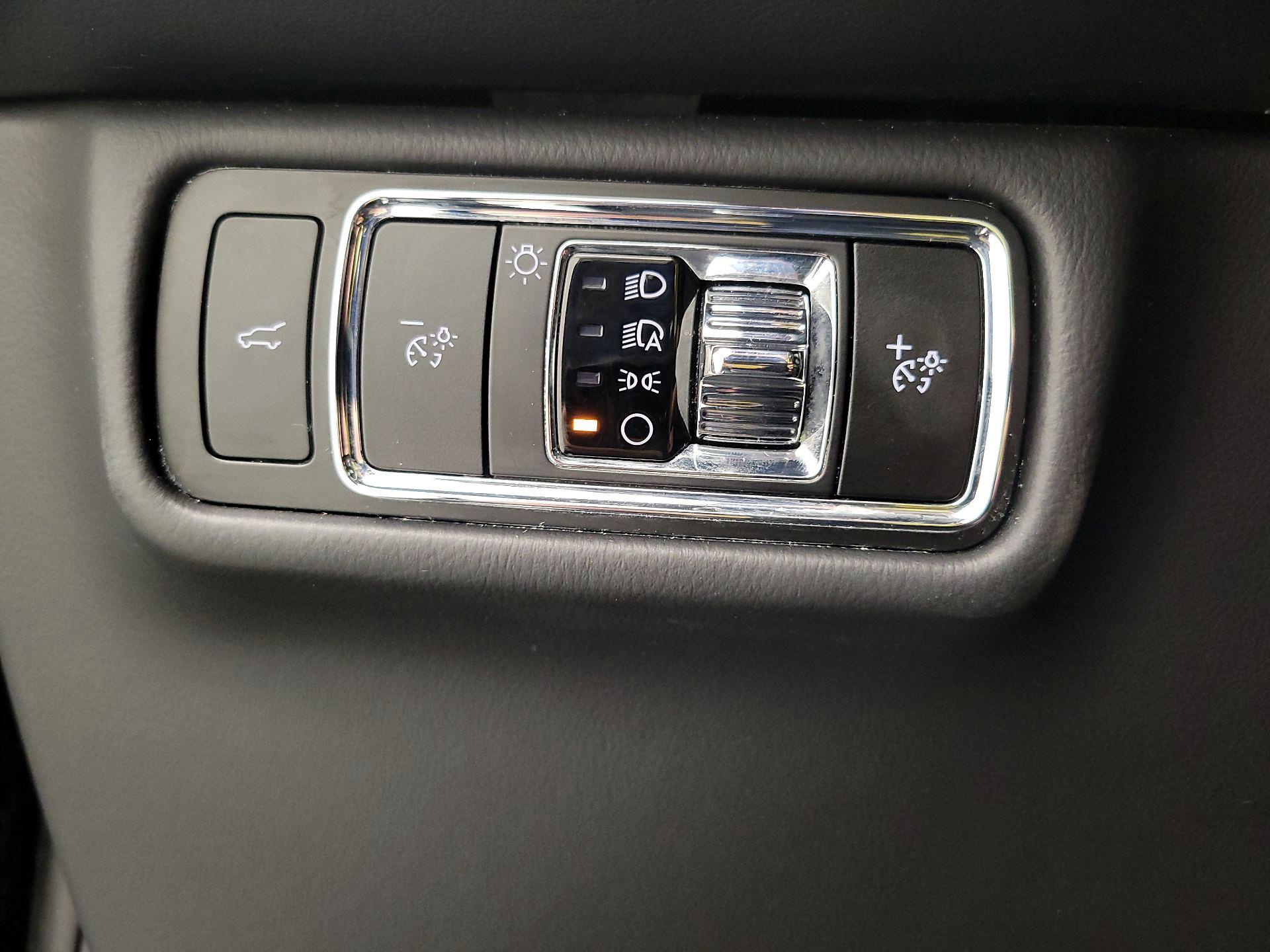 Thumbnail: 2024 Lincoln Aviator - 13