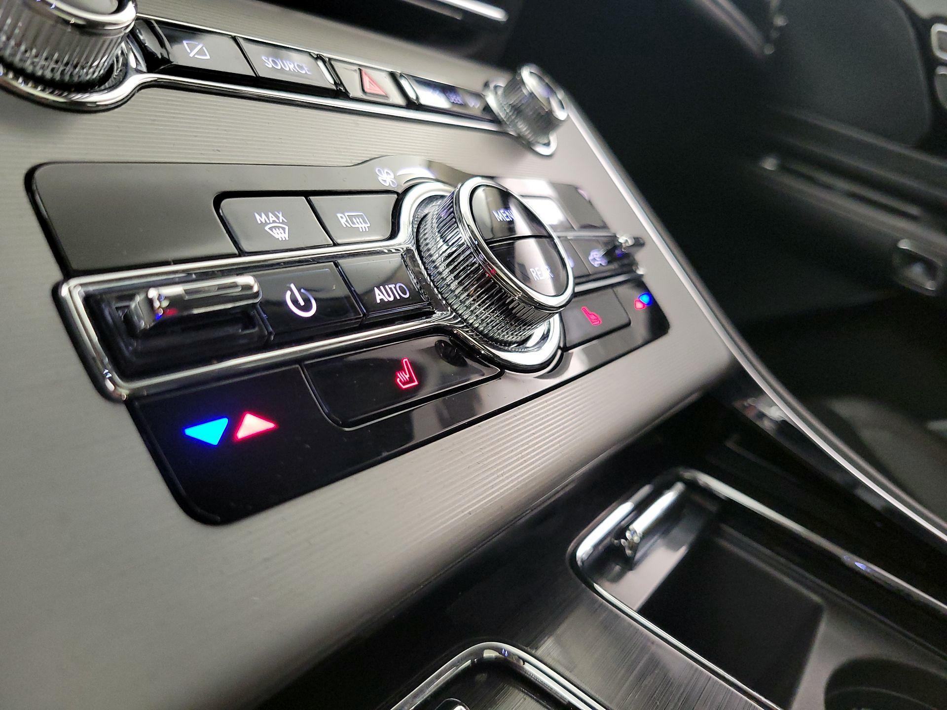 Thumbnail: 2024 Lincoln Aviator - 16