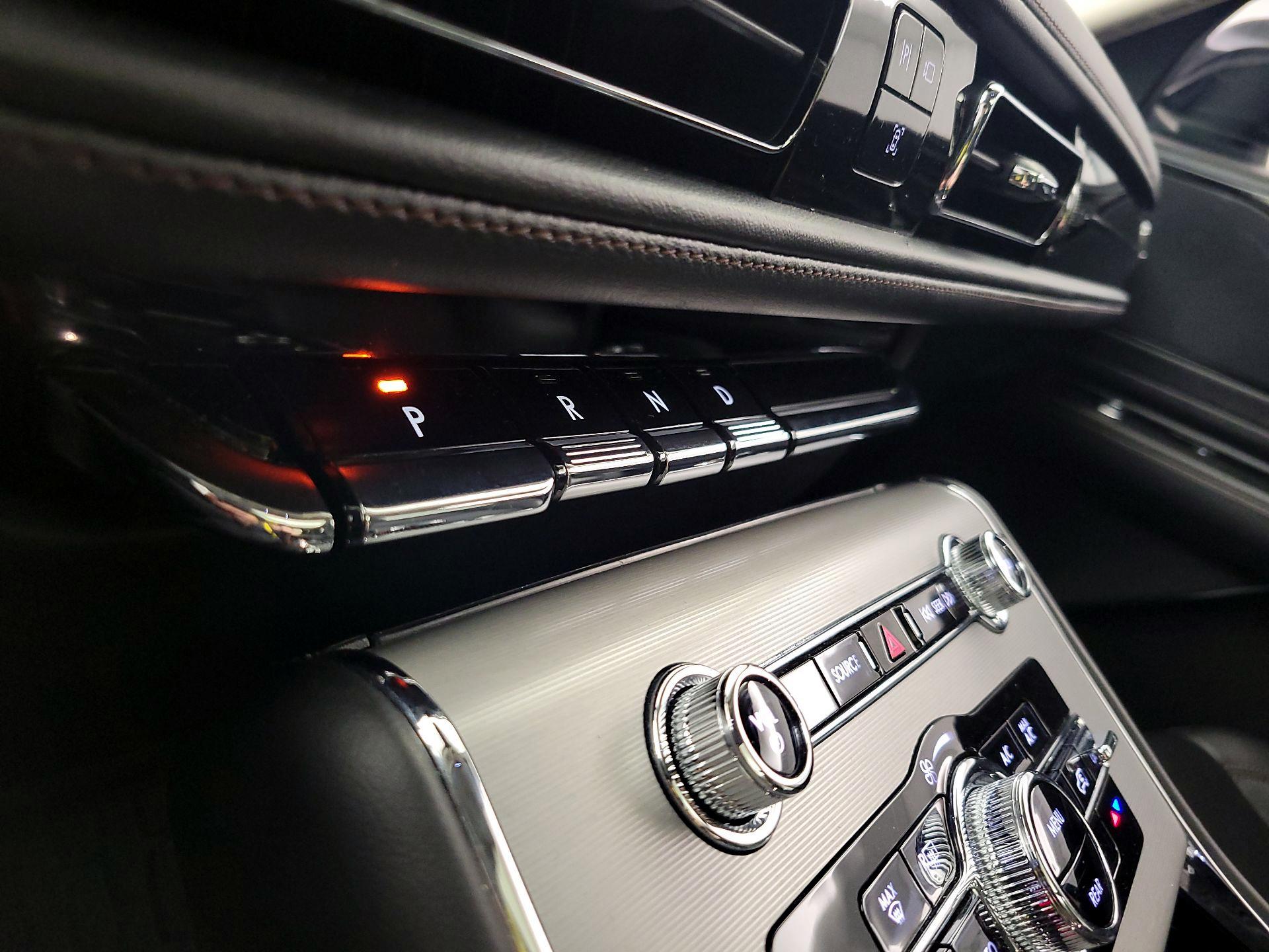 Thumbnail: 2024 Lincoln Aviator - 17