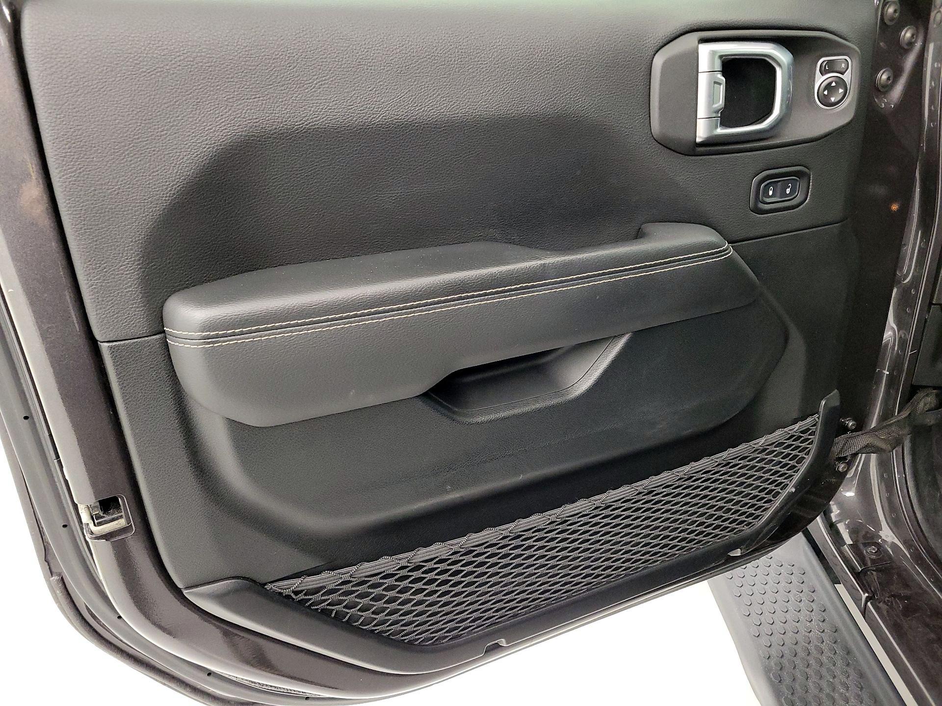 Thumbnail: 2020 Jeep Wrangler - 12