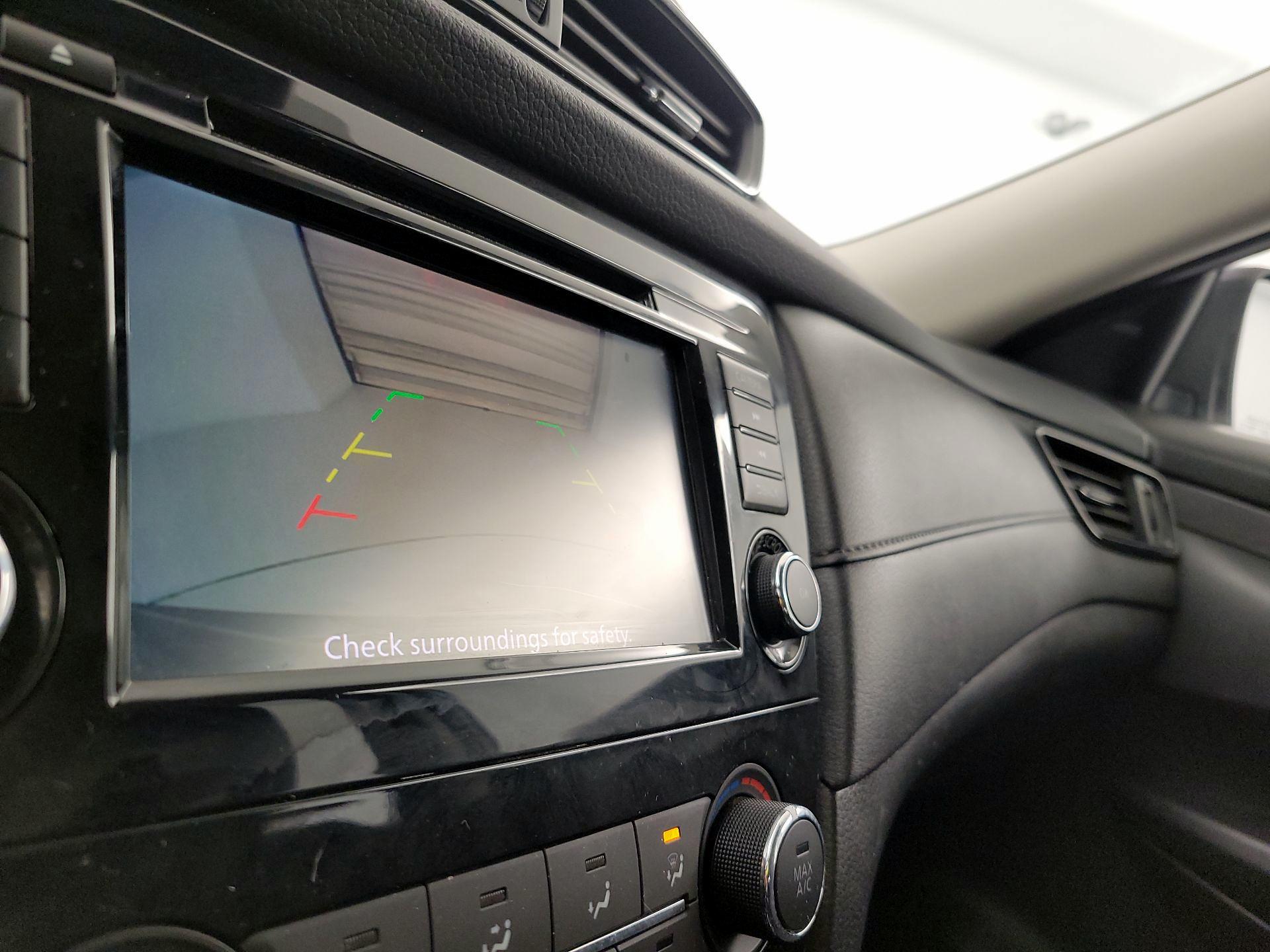 Thumbnail: 2020 Nissan Rogue - 14