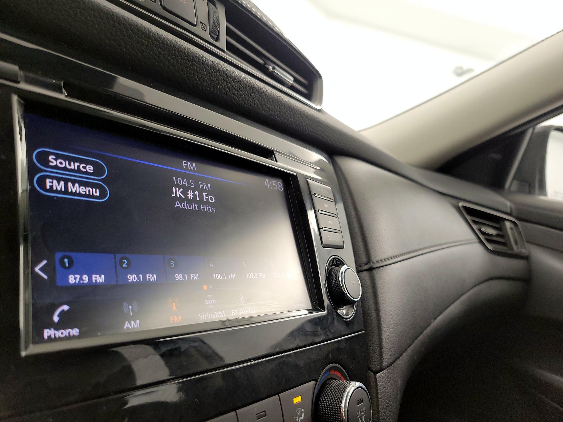 Thumbnail: 2020 Nissan Rogue - 15