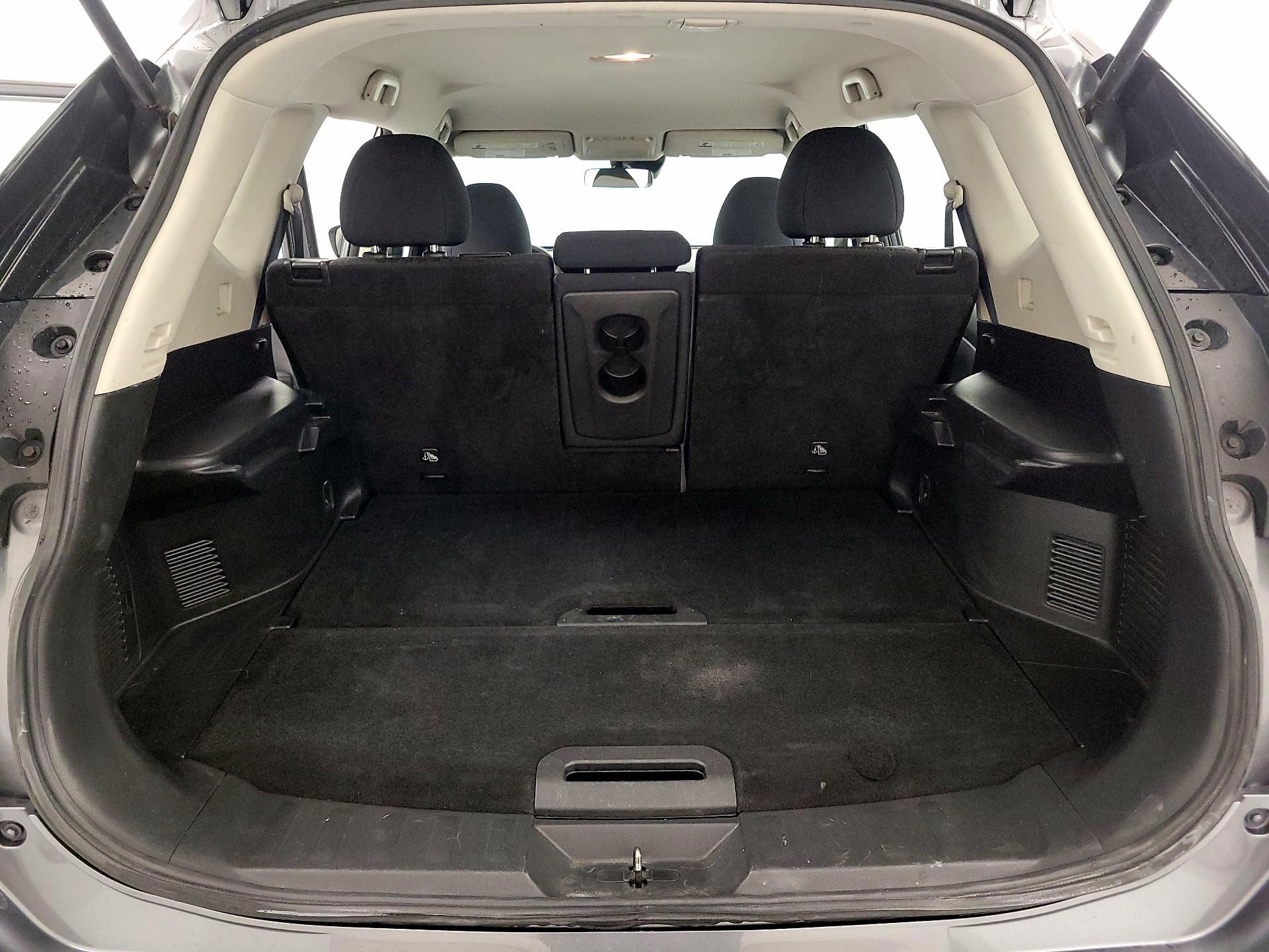 Thumbnail: 2020 Nissan Rogue - 20