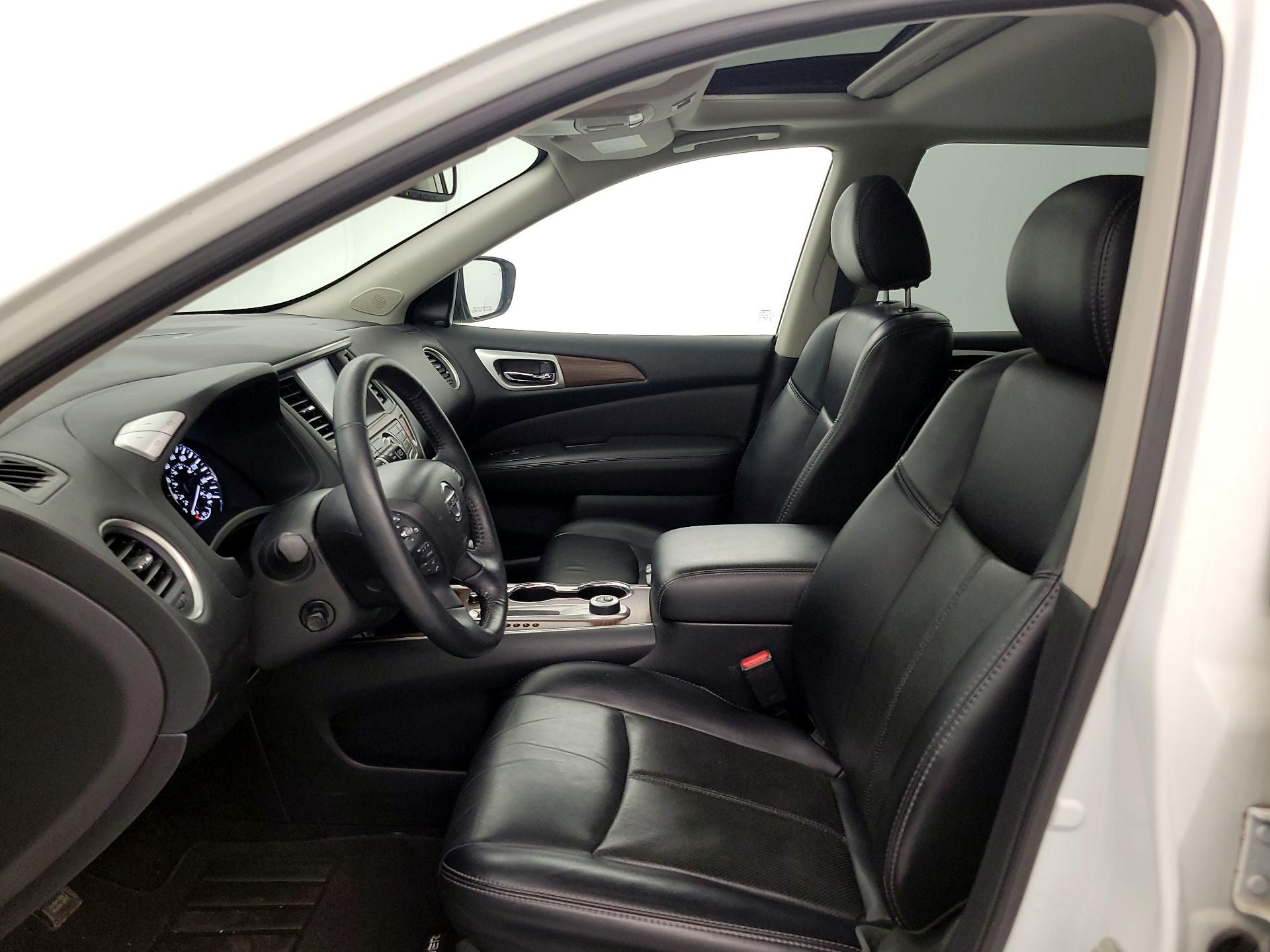 Thumbnail: 2020 Nissan Pathfinder - 11