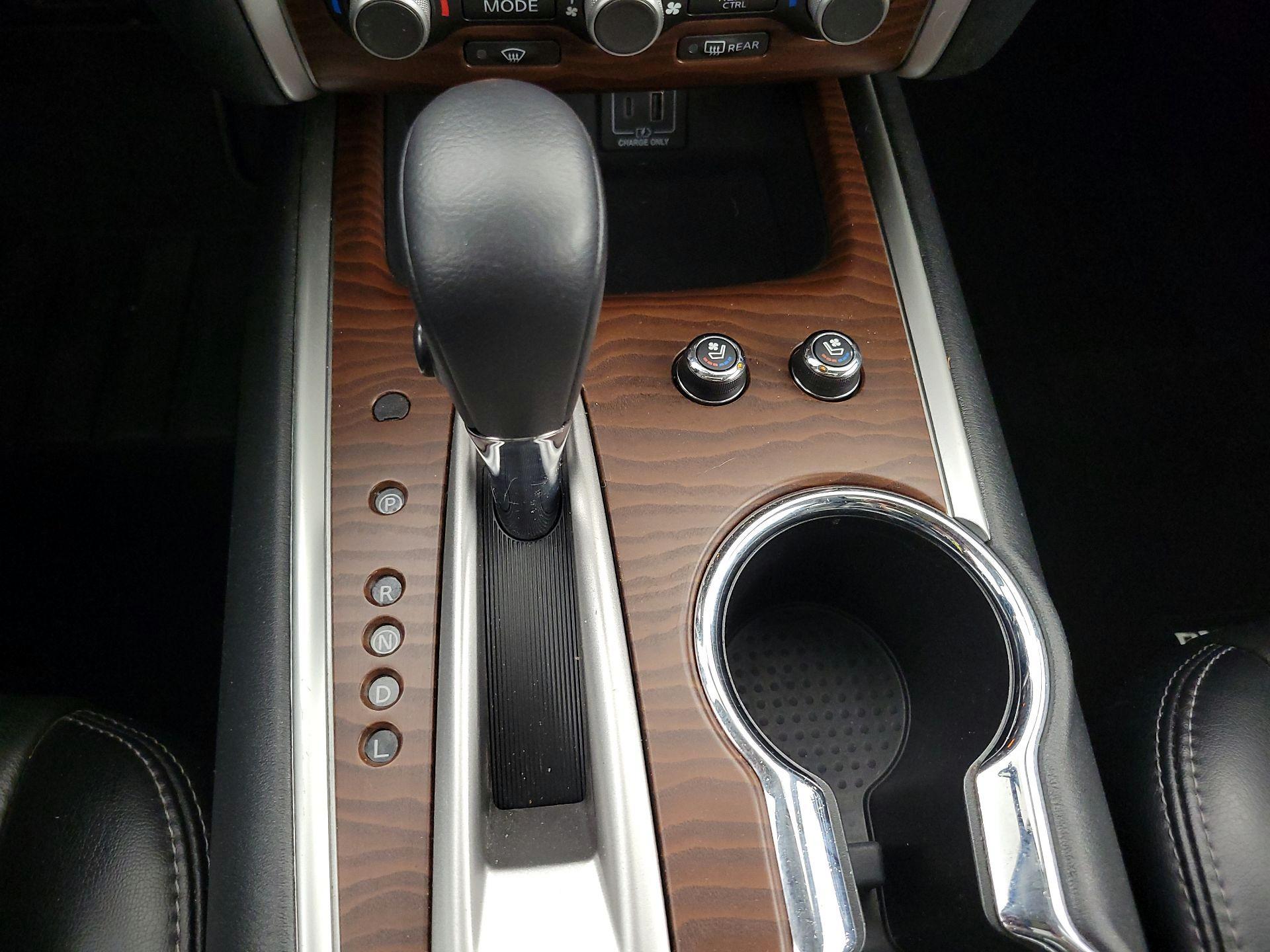 Thumbnail: 2020 Nissan Pathfinder - 18