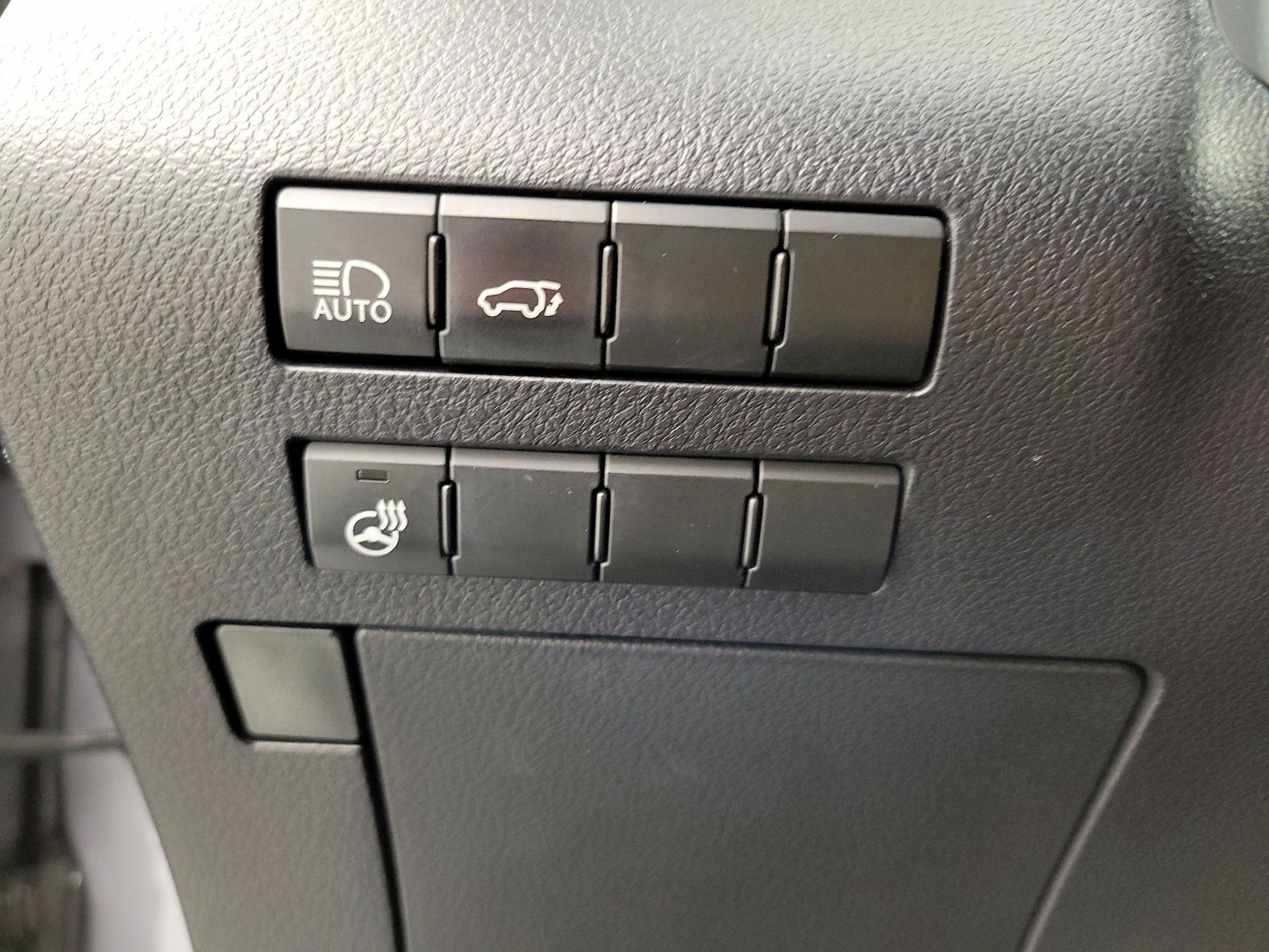 Thumbnail: 2016 Lexus RX - 13