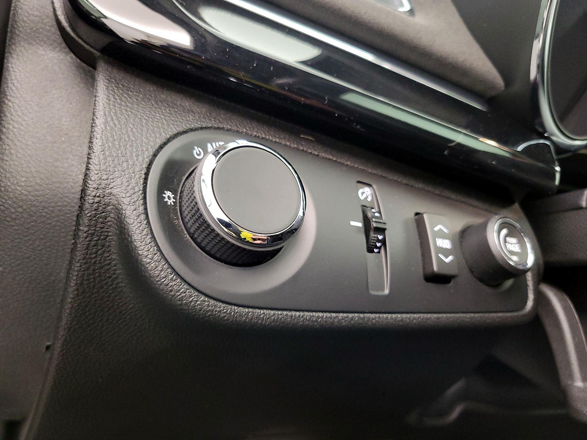 Thumbnail: 2017 Chevrolet  - 13