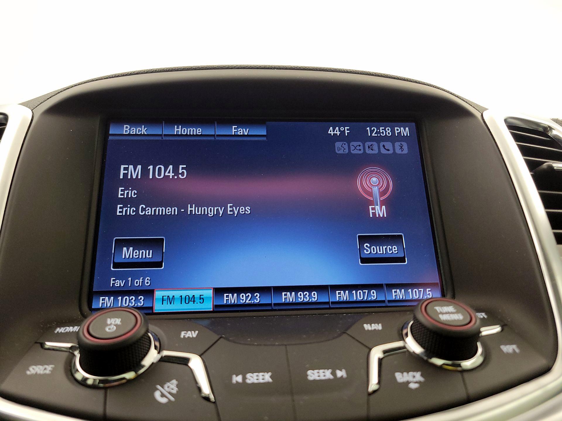 Thumbnail: 2017 Chevrolet  - 15