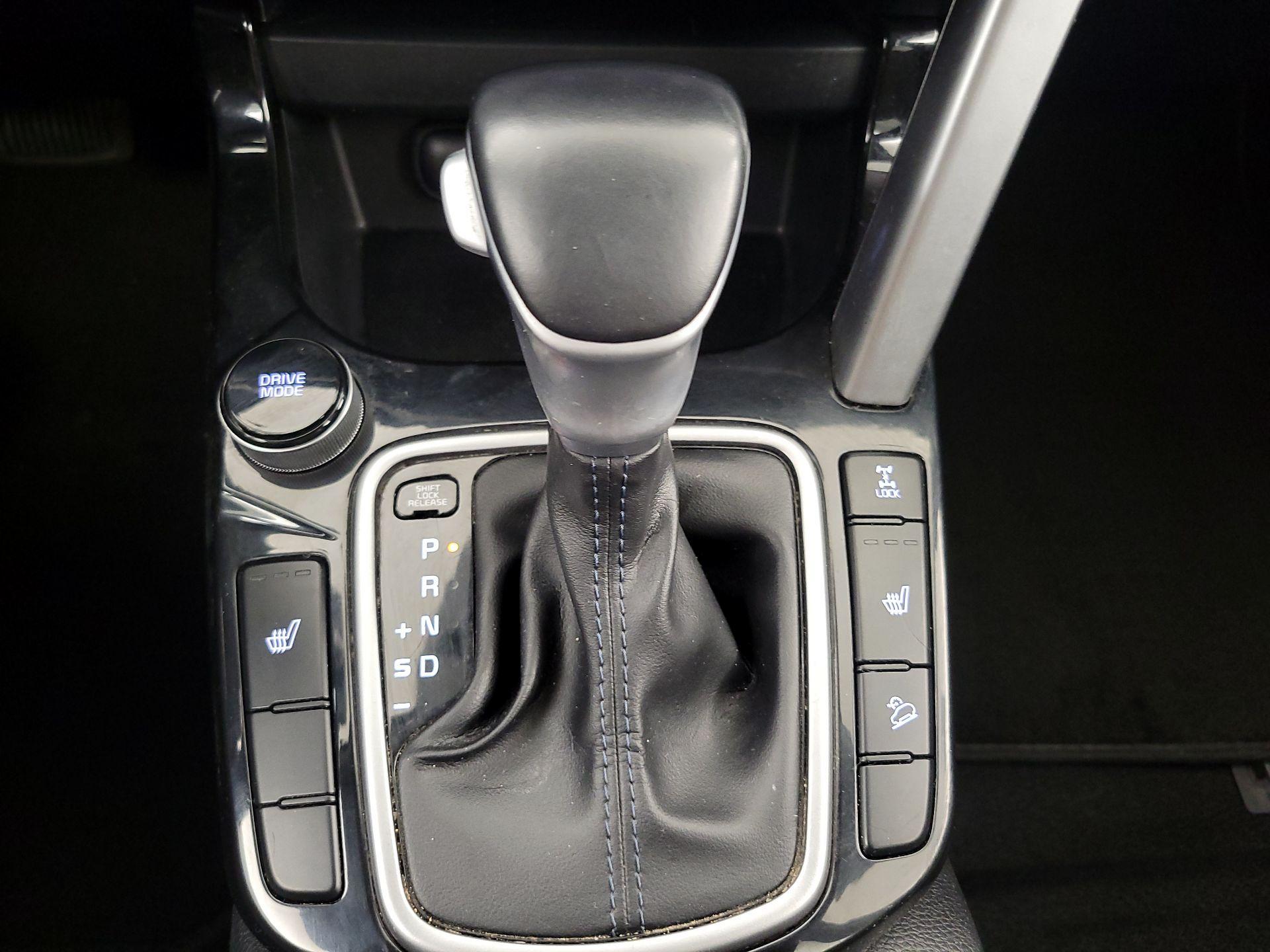 Thumbnail: 2023 Kia Seltos - 18