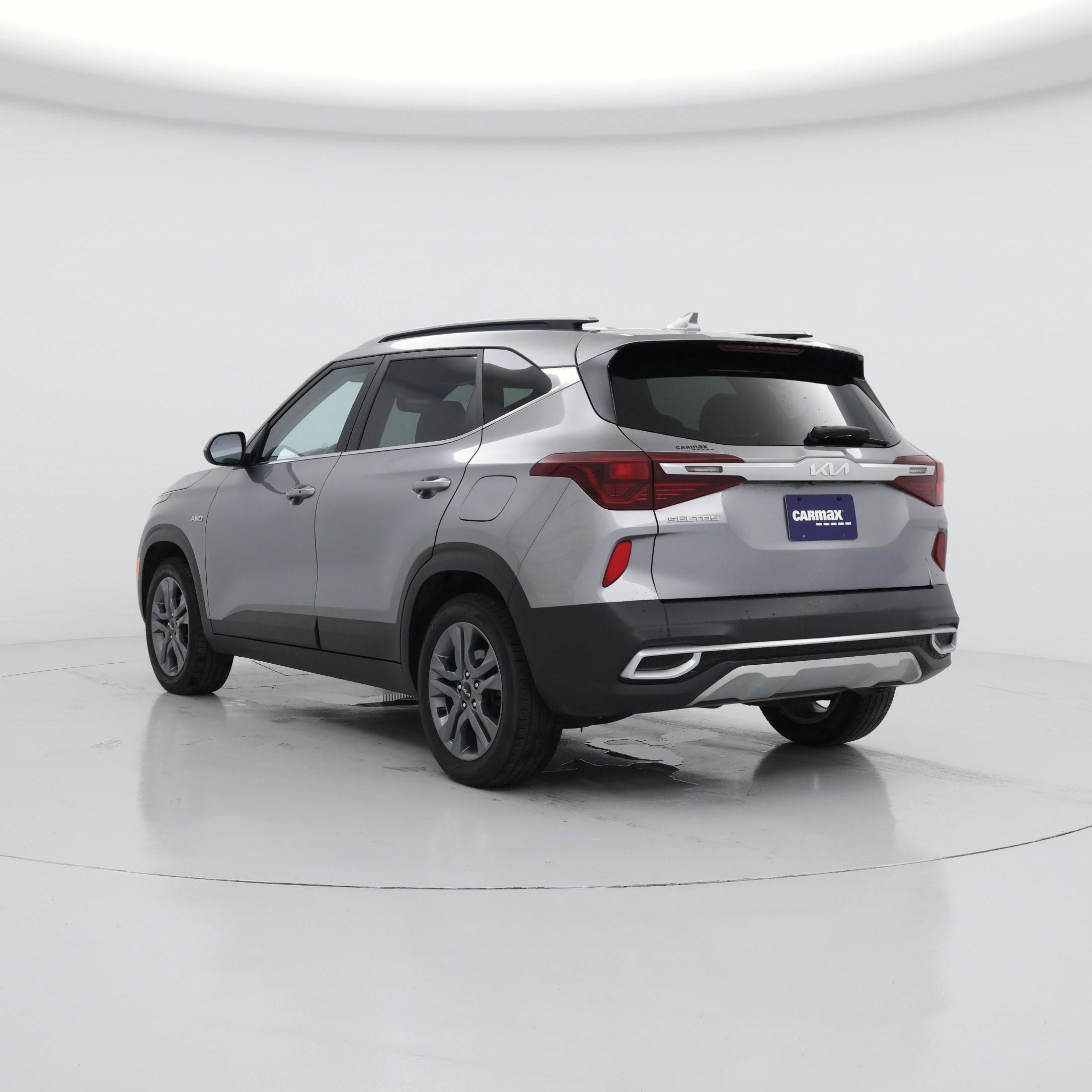 Thumbnail: 2023 Kia Seltos - 2